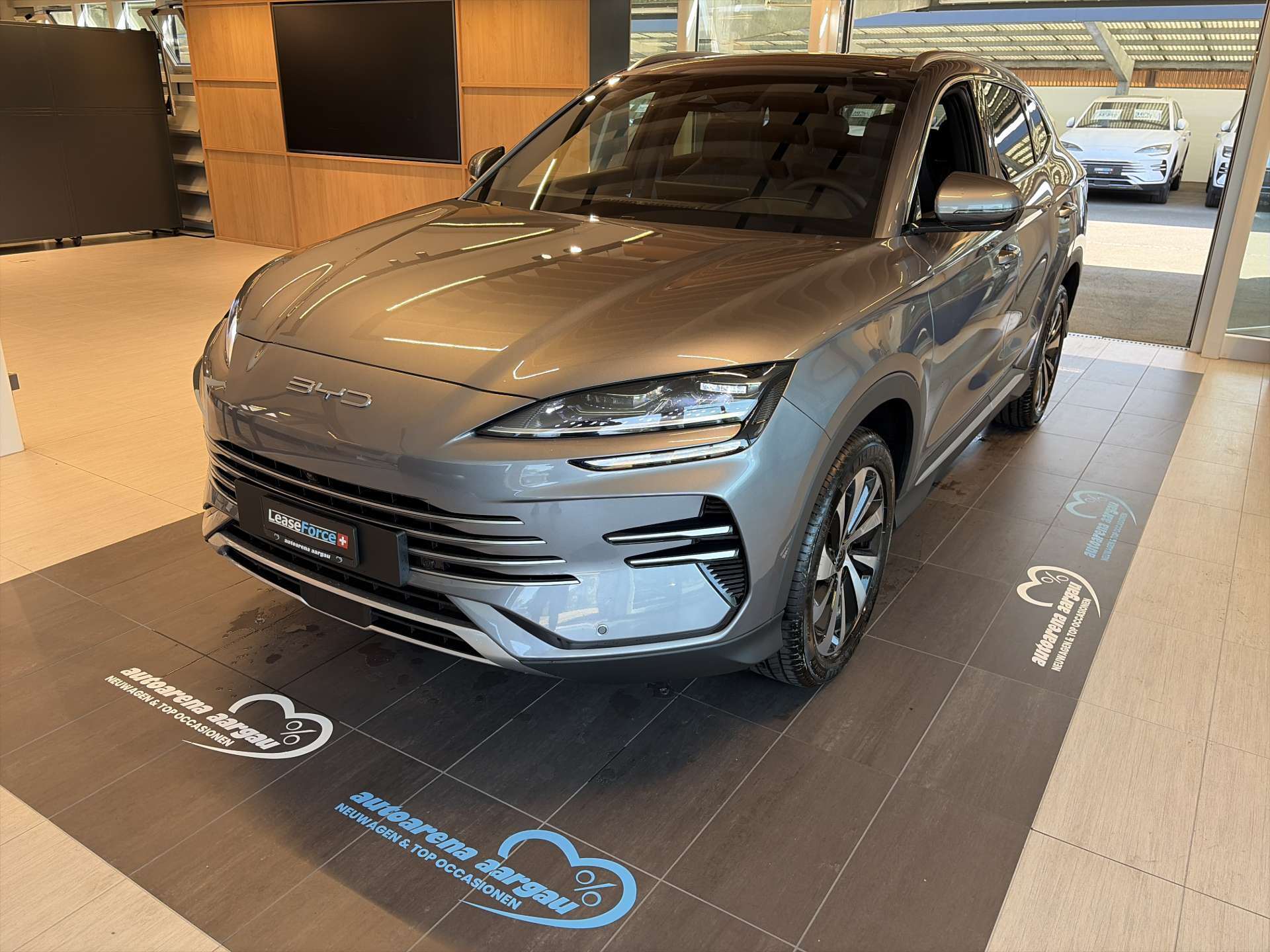 BYD Seal U DM-i PHEV Design AWD 324PS Automat-image-0