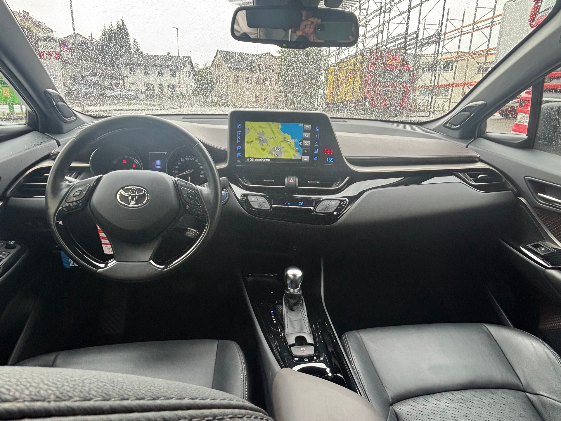 TOYOTA C-HR 1.8 HSD Comfort CVT-image-8