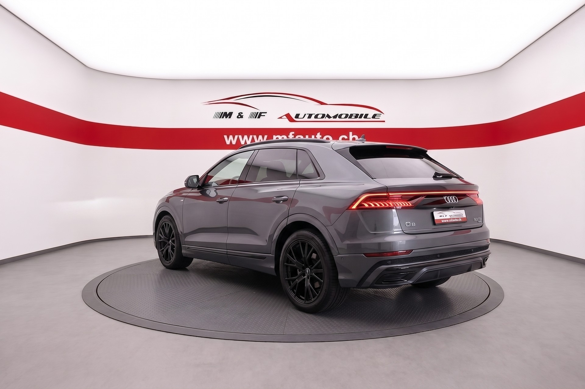 AUDI Q8 3.0 50 TDI Black Edition quattro T-Tronic CH FAHRZEUG Bang & Olufsen Advanced Sound System-image-2