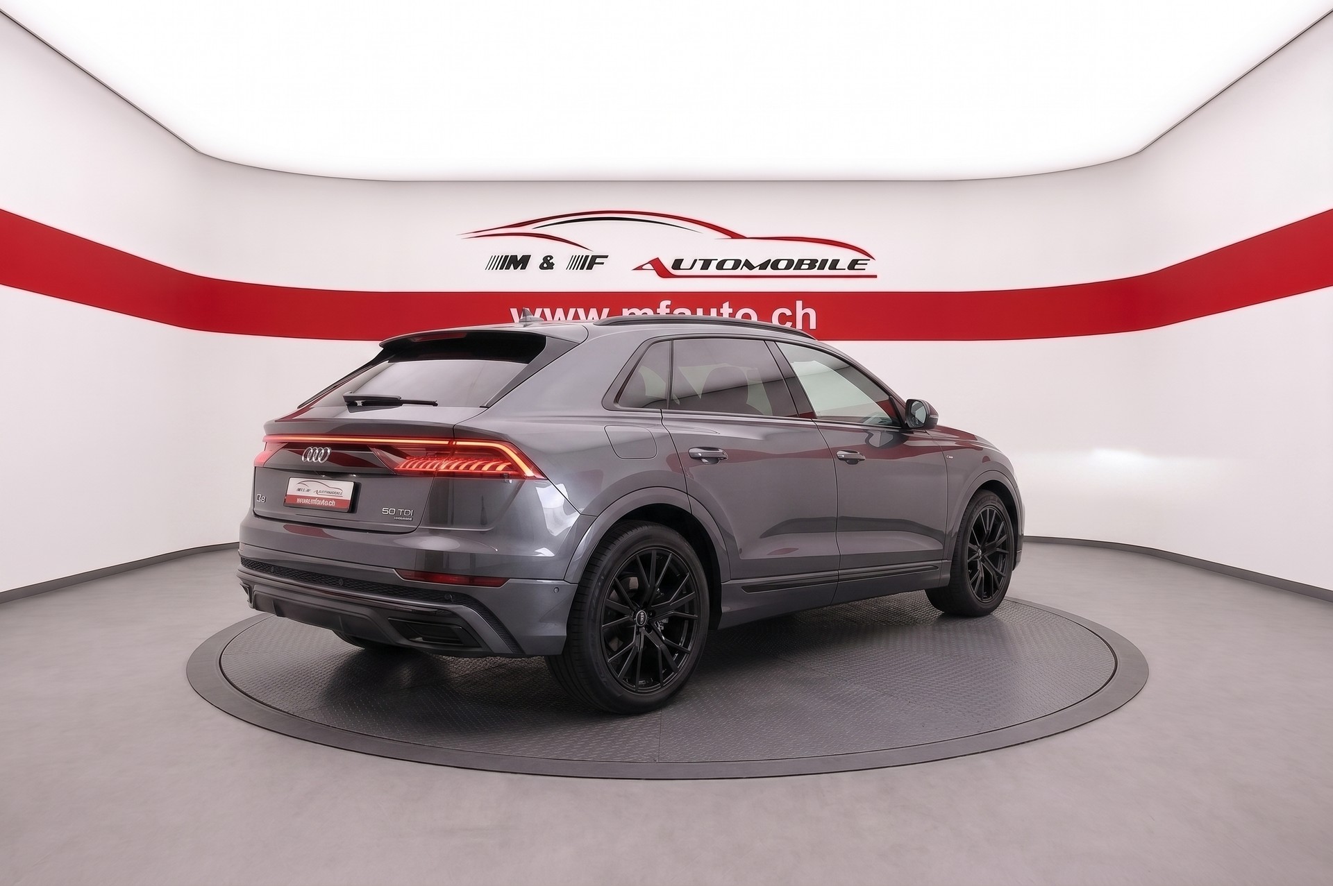 AUDI Q8 3.0 50 TDI Black Edition quattro T-Tronic CH FAHRZEUG Bang & Olufsen Advanced Sound System-image-5