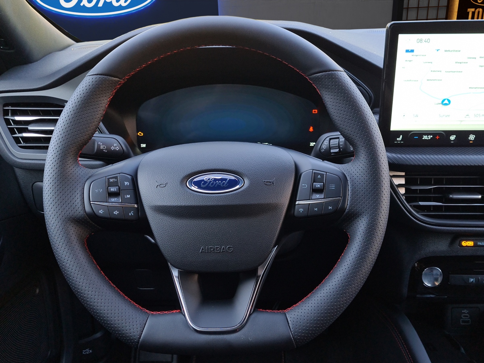 FORD Kuga 2.5i FHEV FULL-HYBRID 183 PS ST-Line 4x4 AUTOMAT-image-9