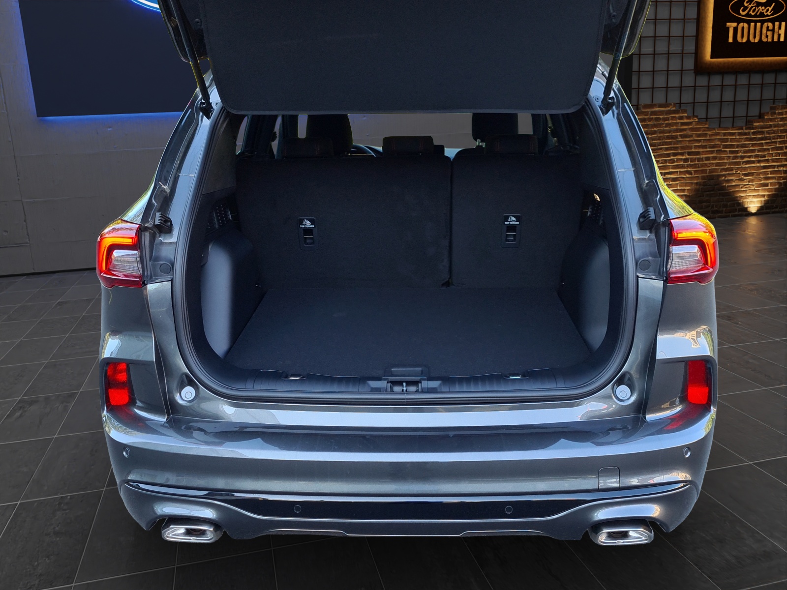 FORD Kuga 2.5i FHEV FULL-HYBRID 183 PS ST-Line 4x4 AUTOMAT-image-17