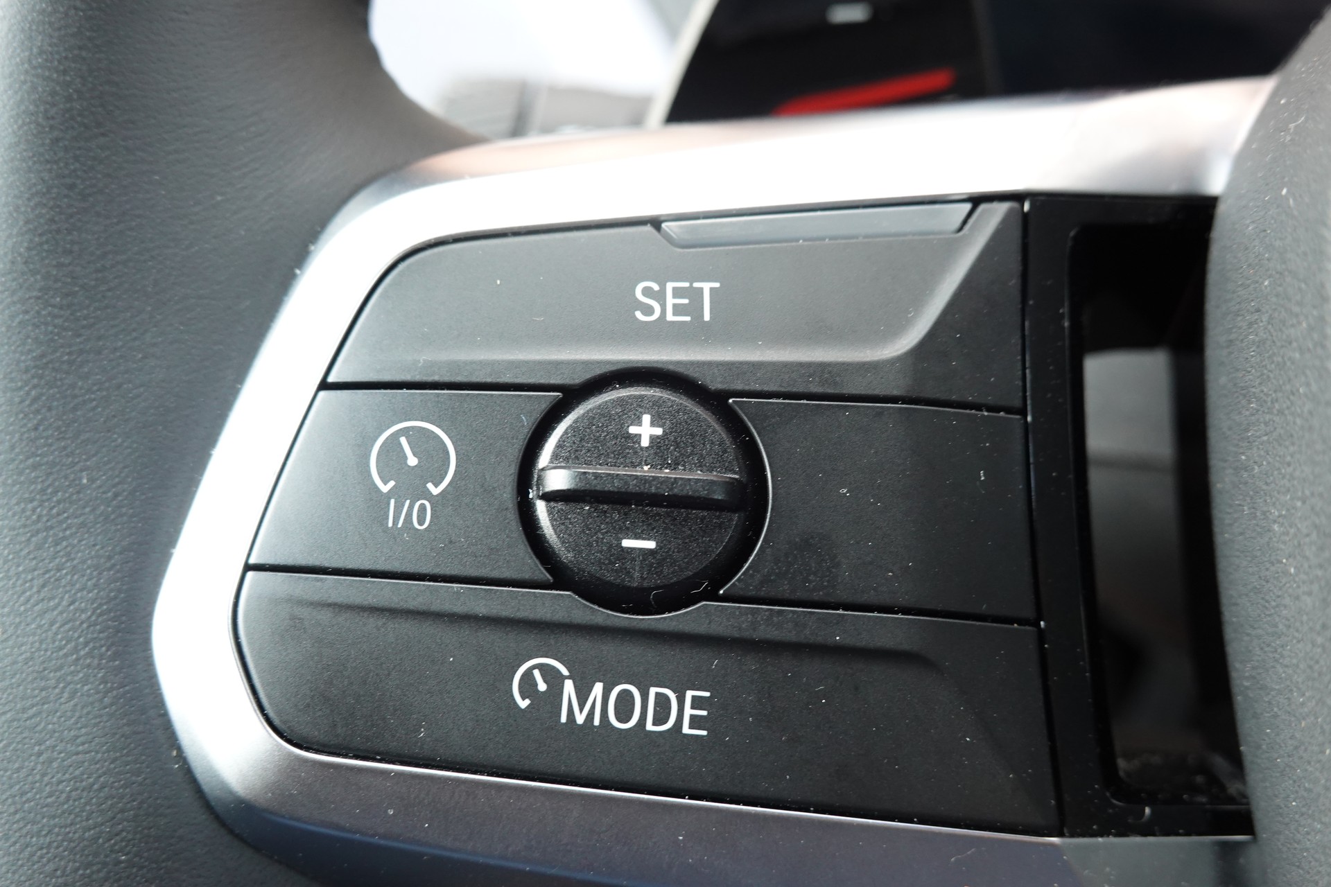 BMW 120i M Sport Steptronic - "LEASING DES 2,9% * Caméra Recul + Capteurs * Drive Select * Cuir/Alcantara"-image-12