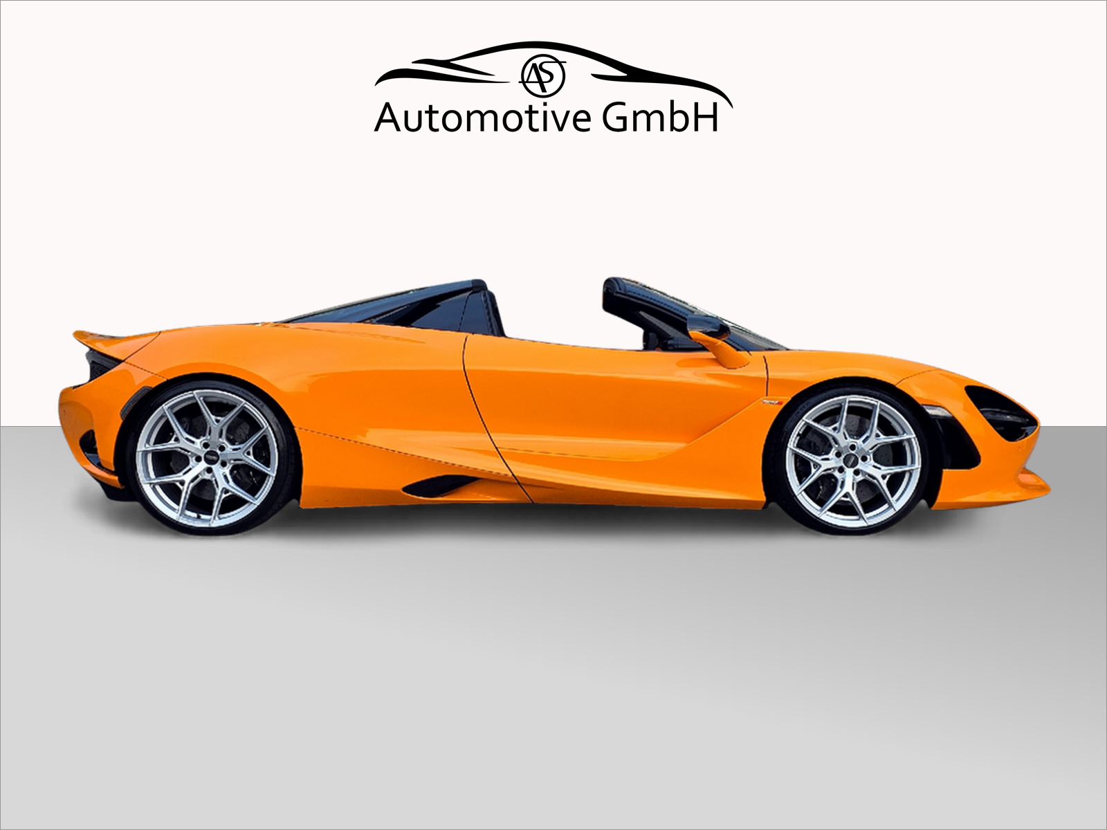 McLAREN 750s Spider-image-6
