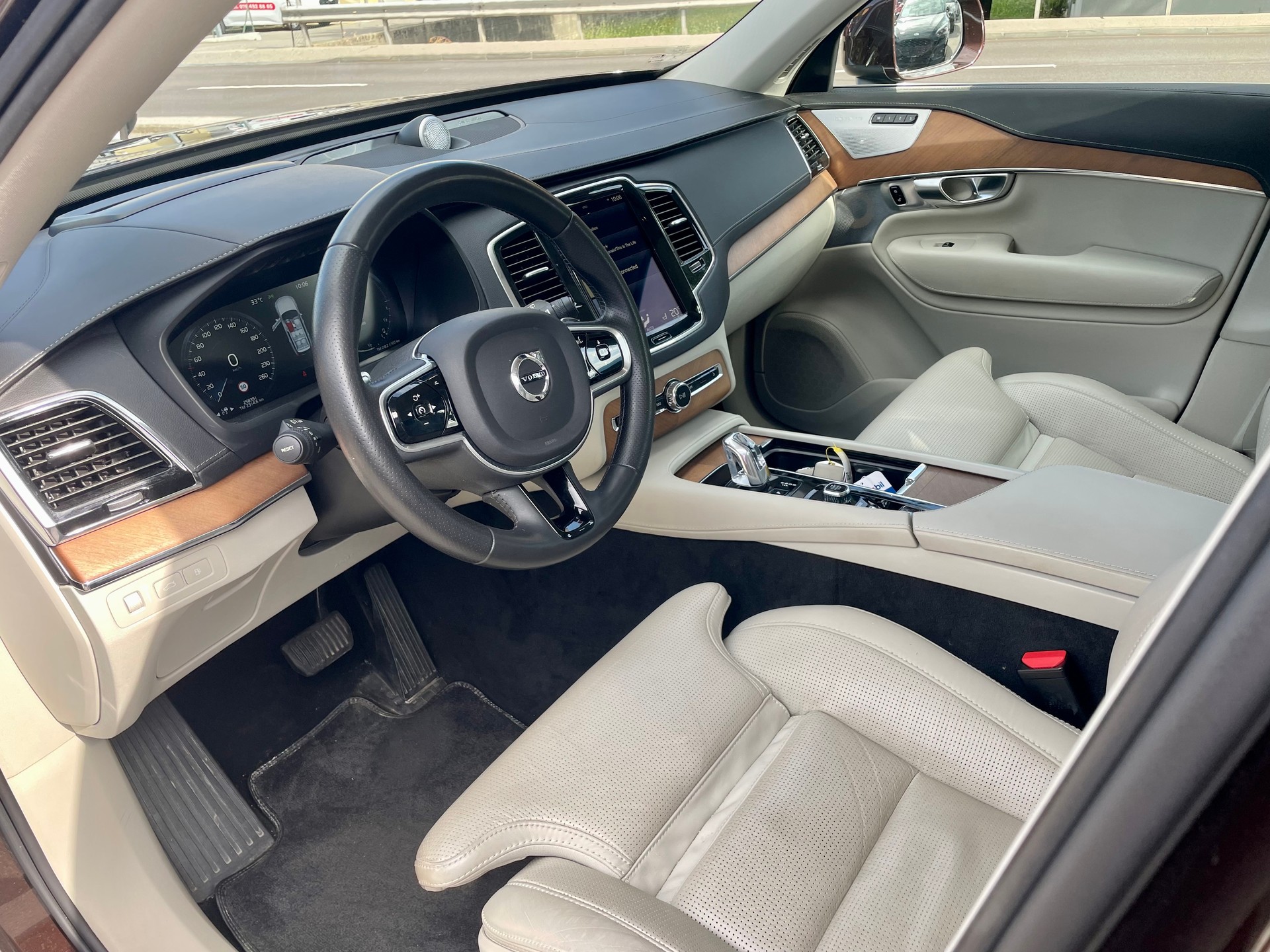 VOLVO XC90 T8 AWD Inscription Geartronic-image-2