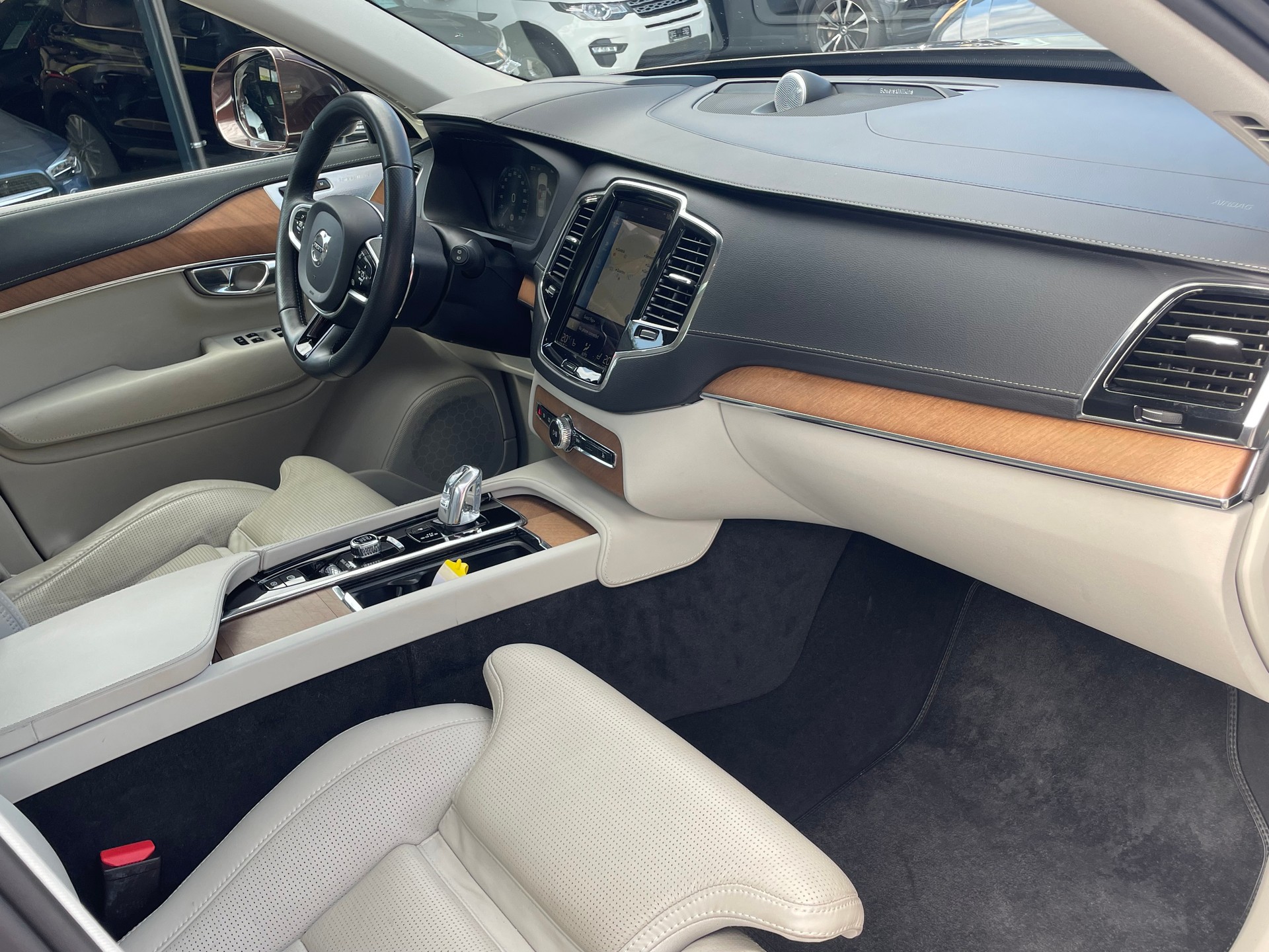 VOLVO XC90 T8 AWD Inscription Geartronic-image-14