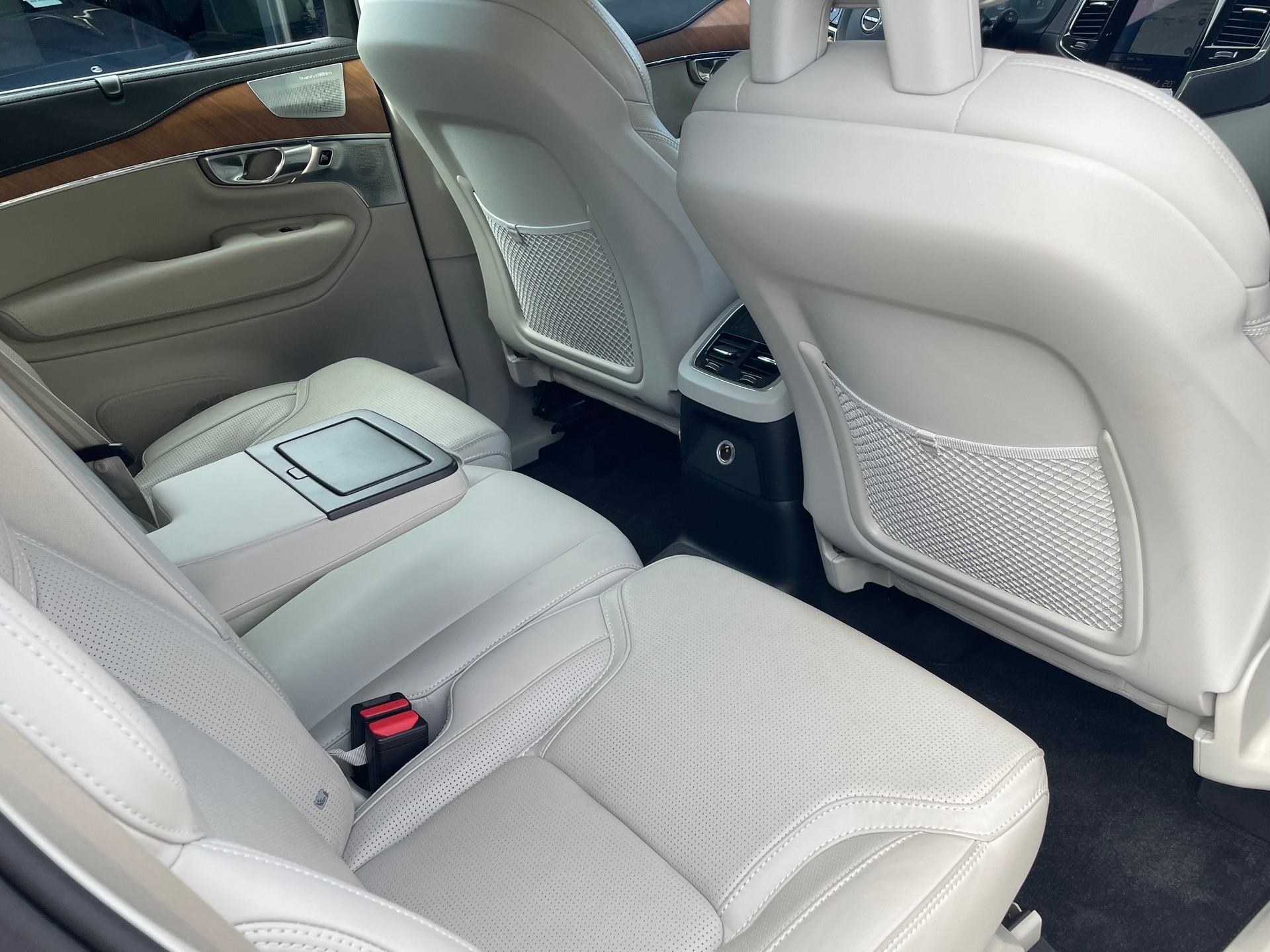 VOLVO XC90 T8 AWD Inscription Geartronic-image-13