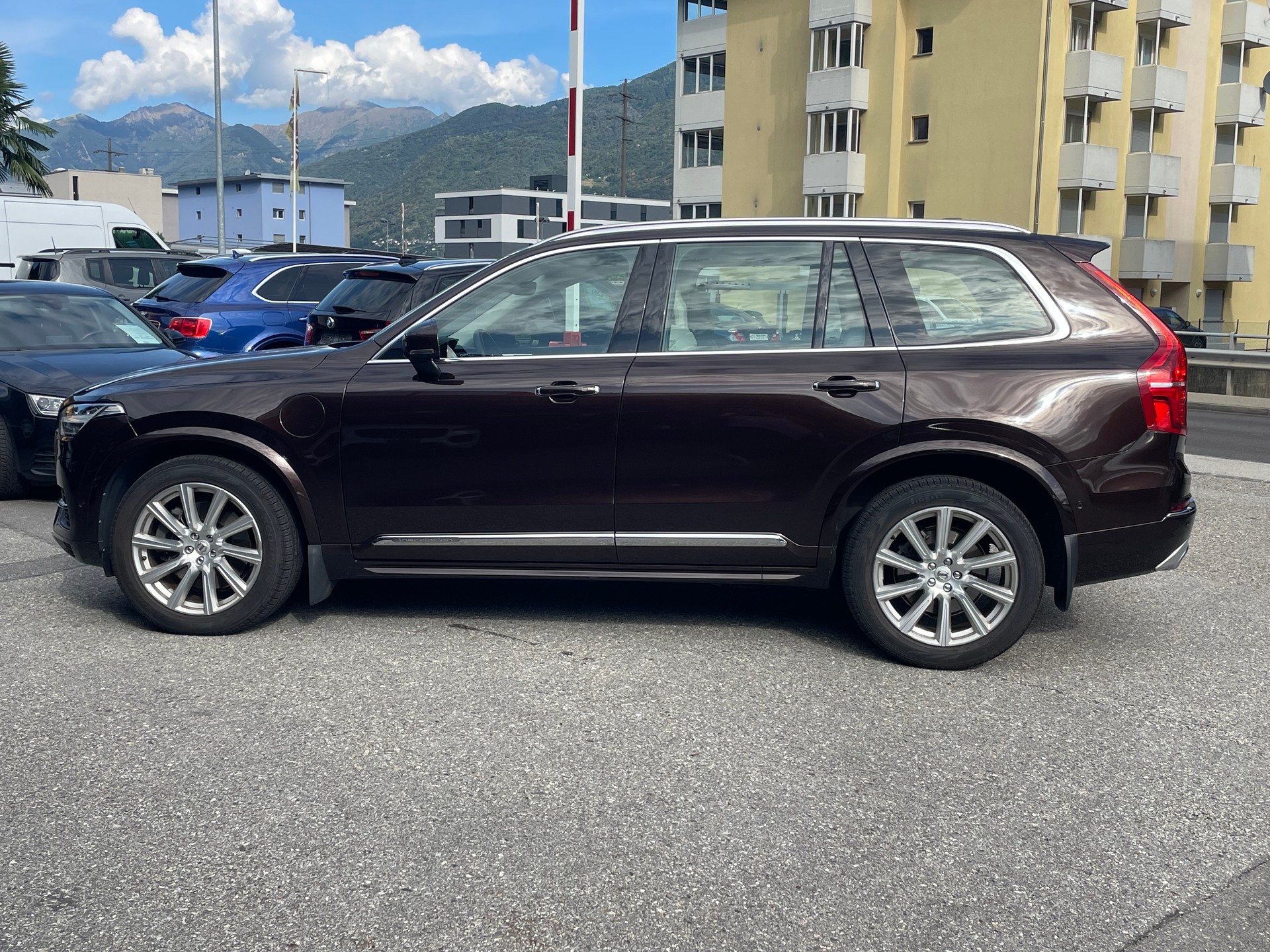 VOLVO XC90 T8 AWD Inscription Geartronic-image-8