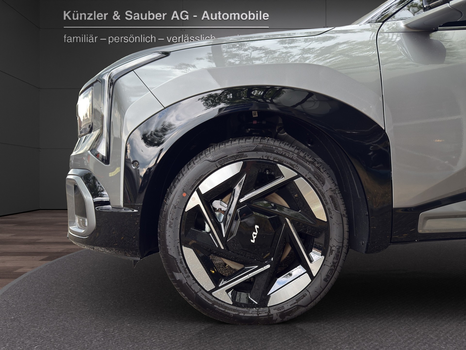 KIA Seltos 1.6T-GDi GT-Line 7DCT 4x4-showroom-element-2