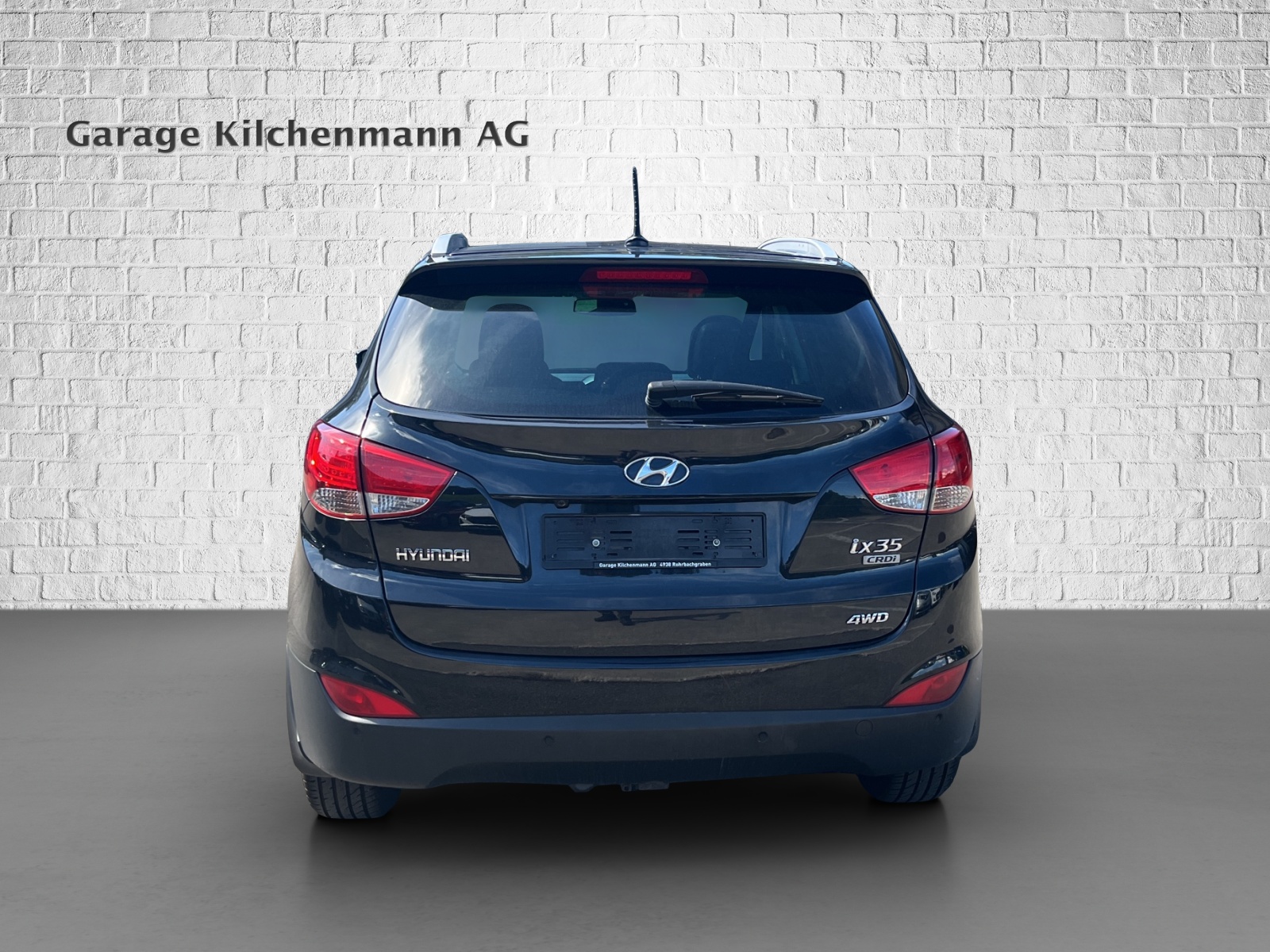 HYUNDAI iX 35 2.0 CRDi Premium 4WD Automatic-image-3