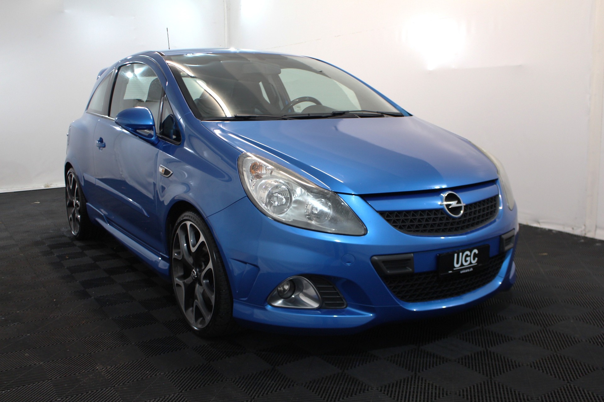 OPEL Corsa 1.6 T OPC