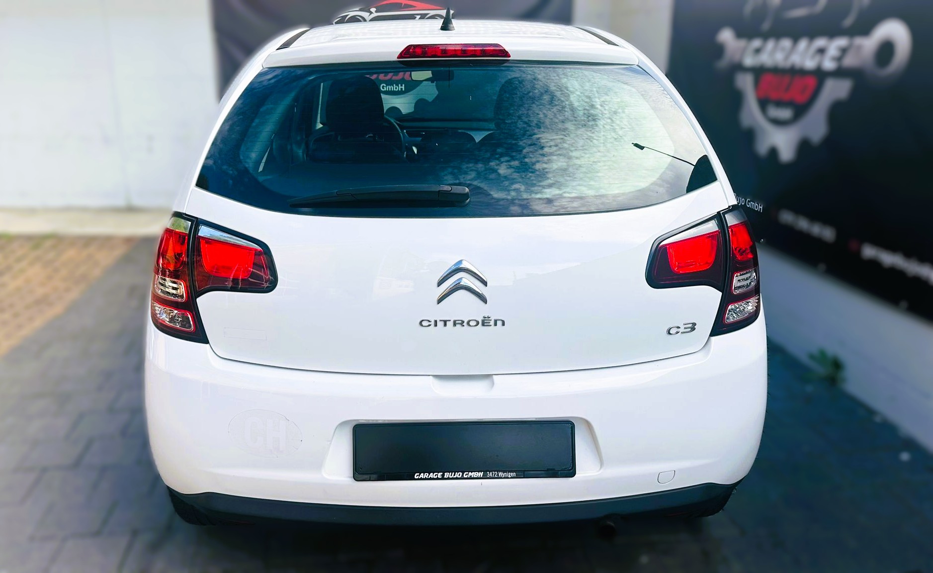 CITROEN C3 1.2i Attraction-image-6