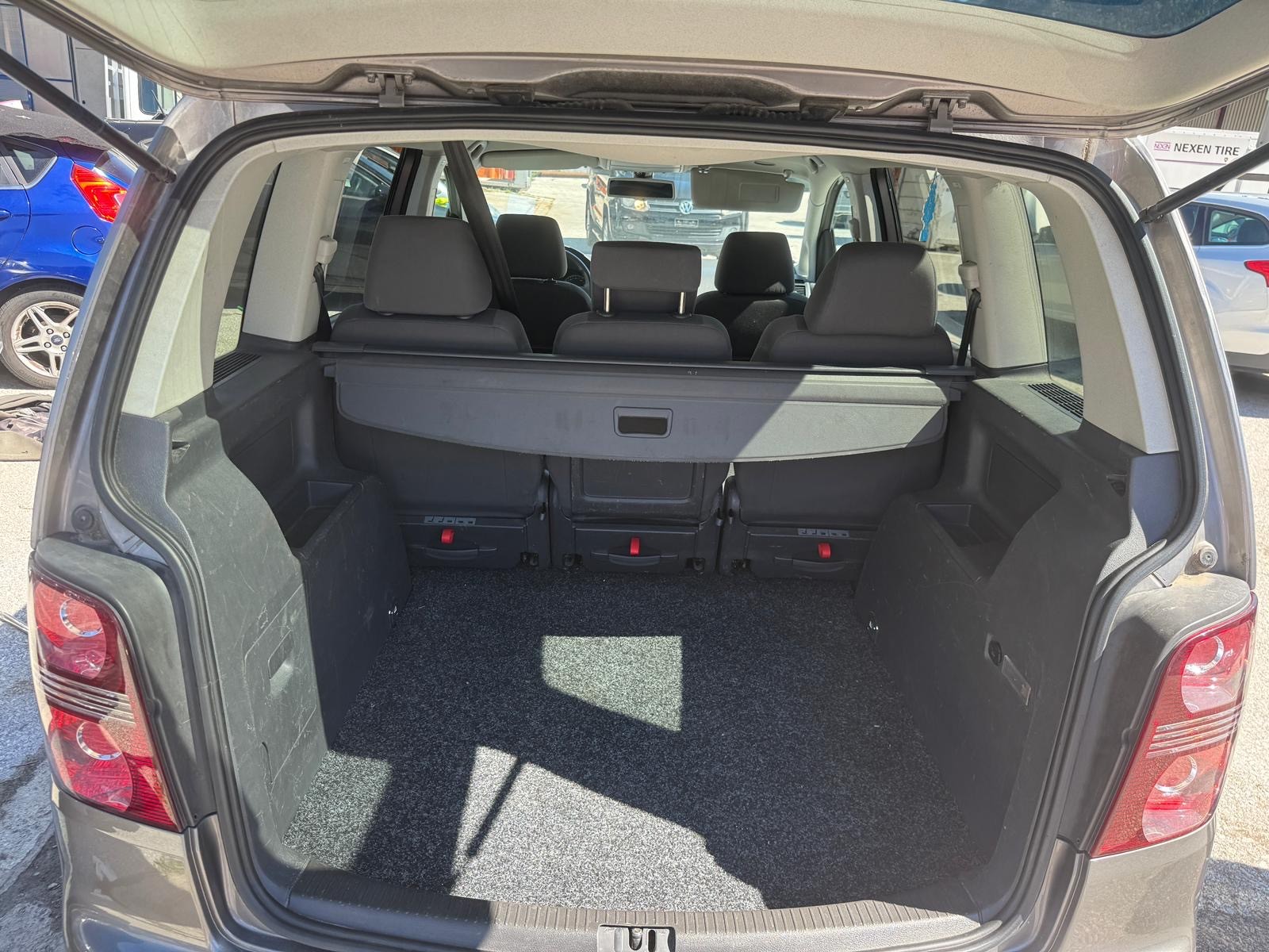 VW Touran 1.4 TSI Trendline-image-8