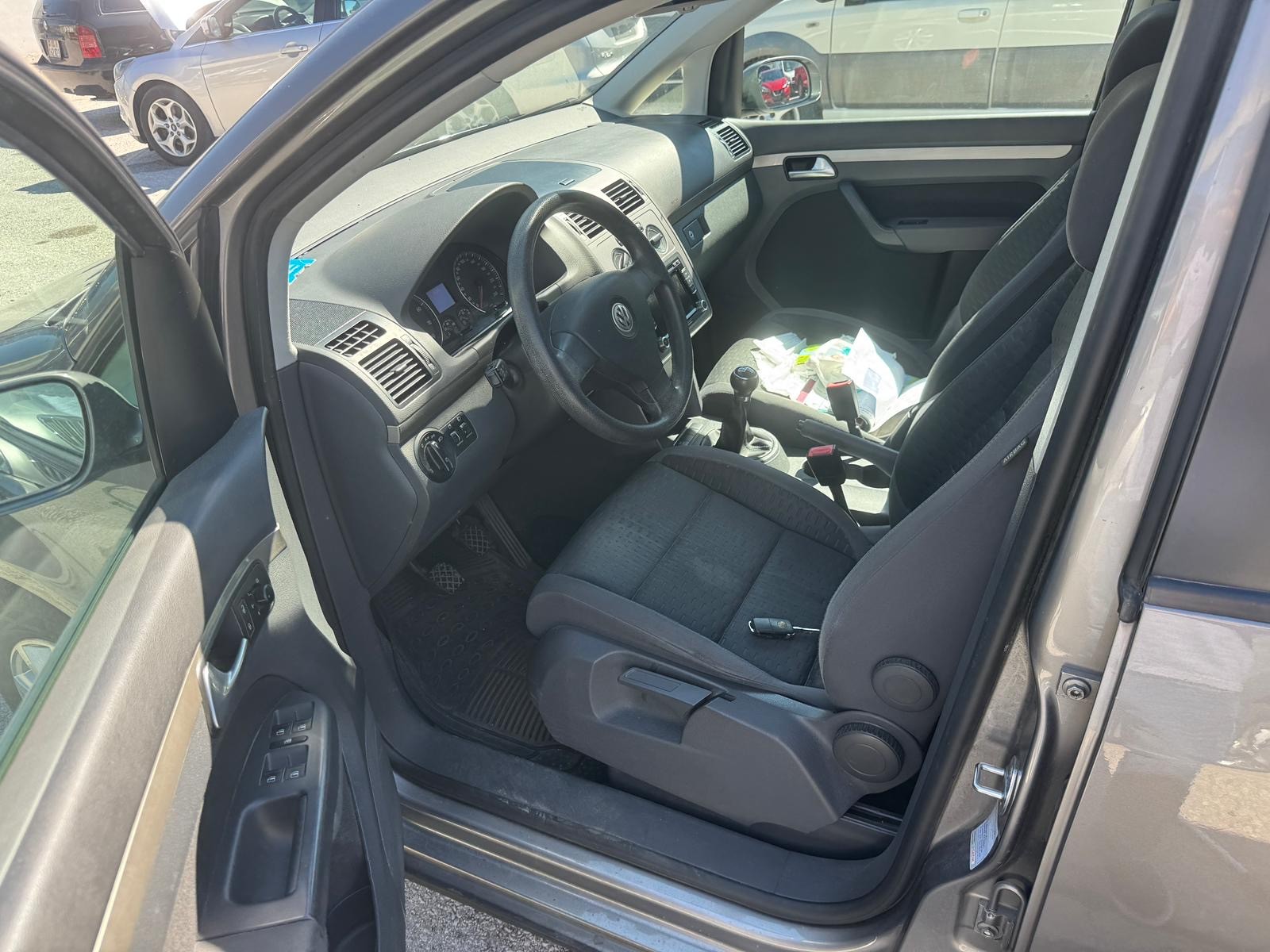 VW Touran 1.4 TSI Trendline-image-6