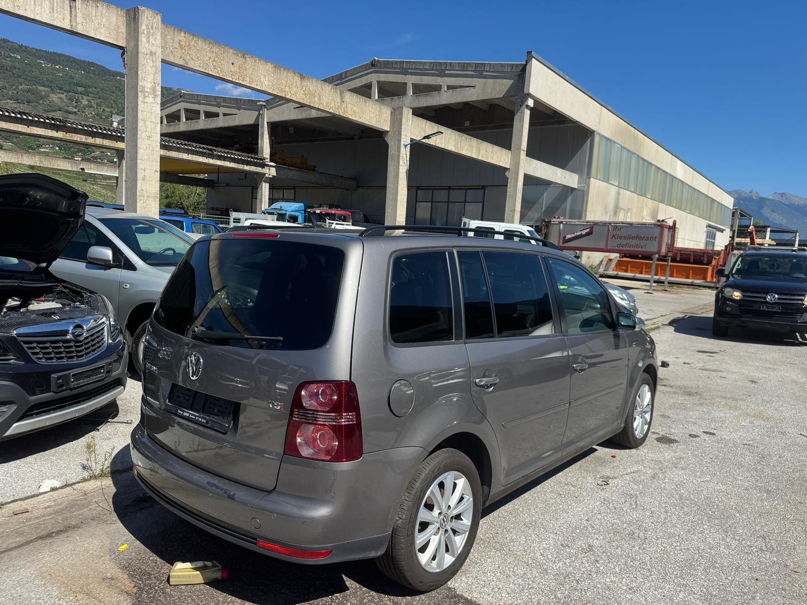 VW Touran 1.4 TSI Trendline-image-4