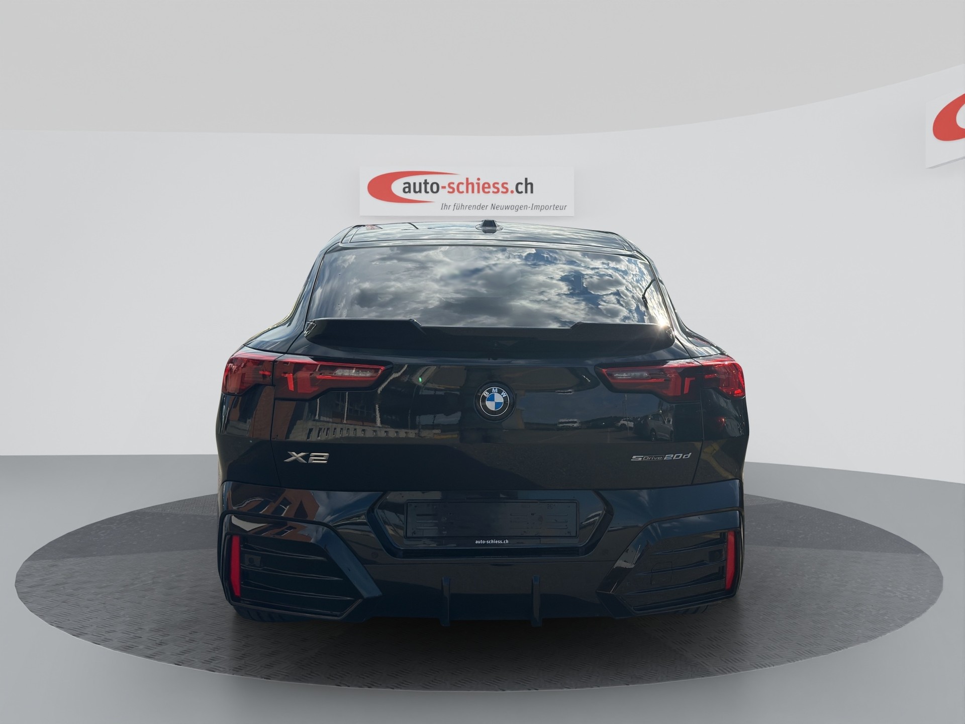BMW X2 sDrive 20d M Sport Shadow Line-image-2