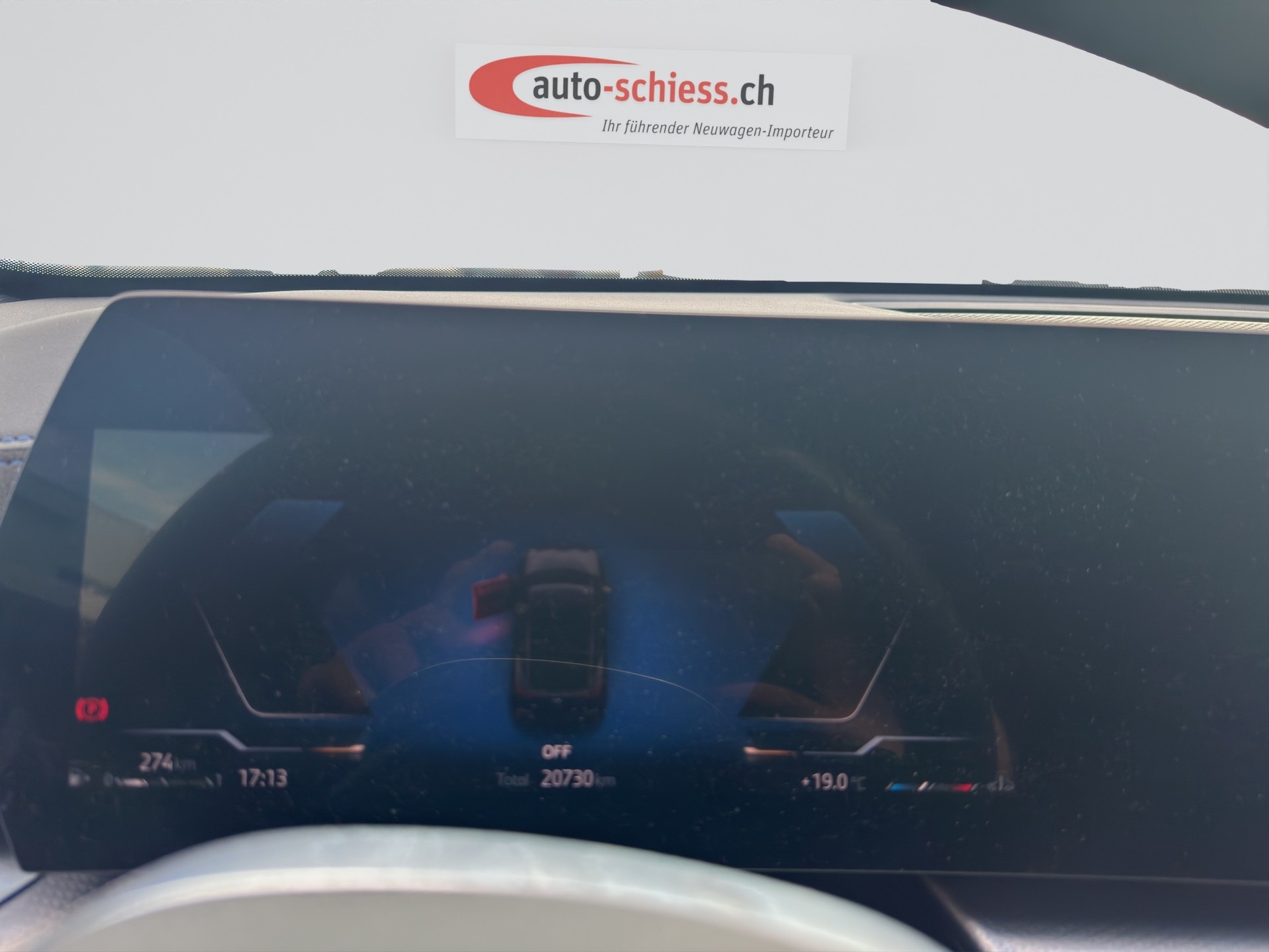 BMW X2 sDrive 20d M Sport Pro Shadow Line-image-9