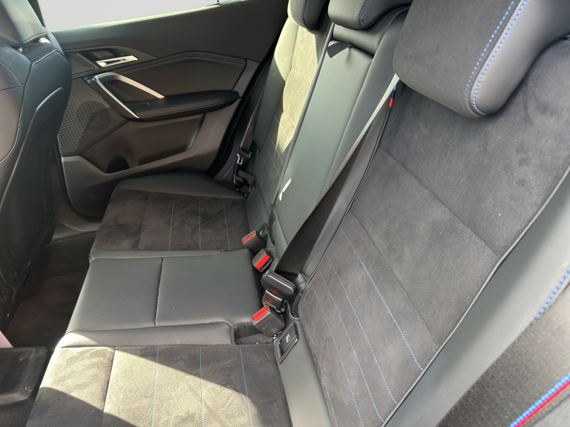BMW X2 sDrive 20d M Sport Pro Shadow Line-image-7
