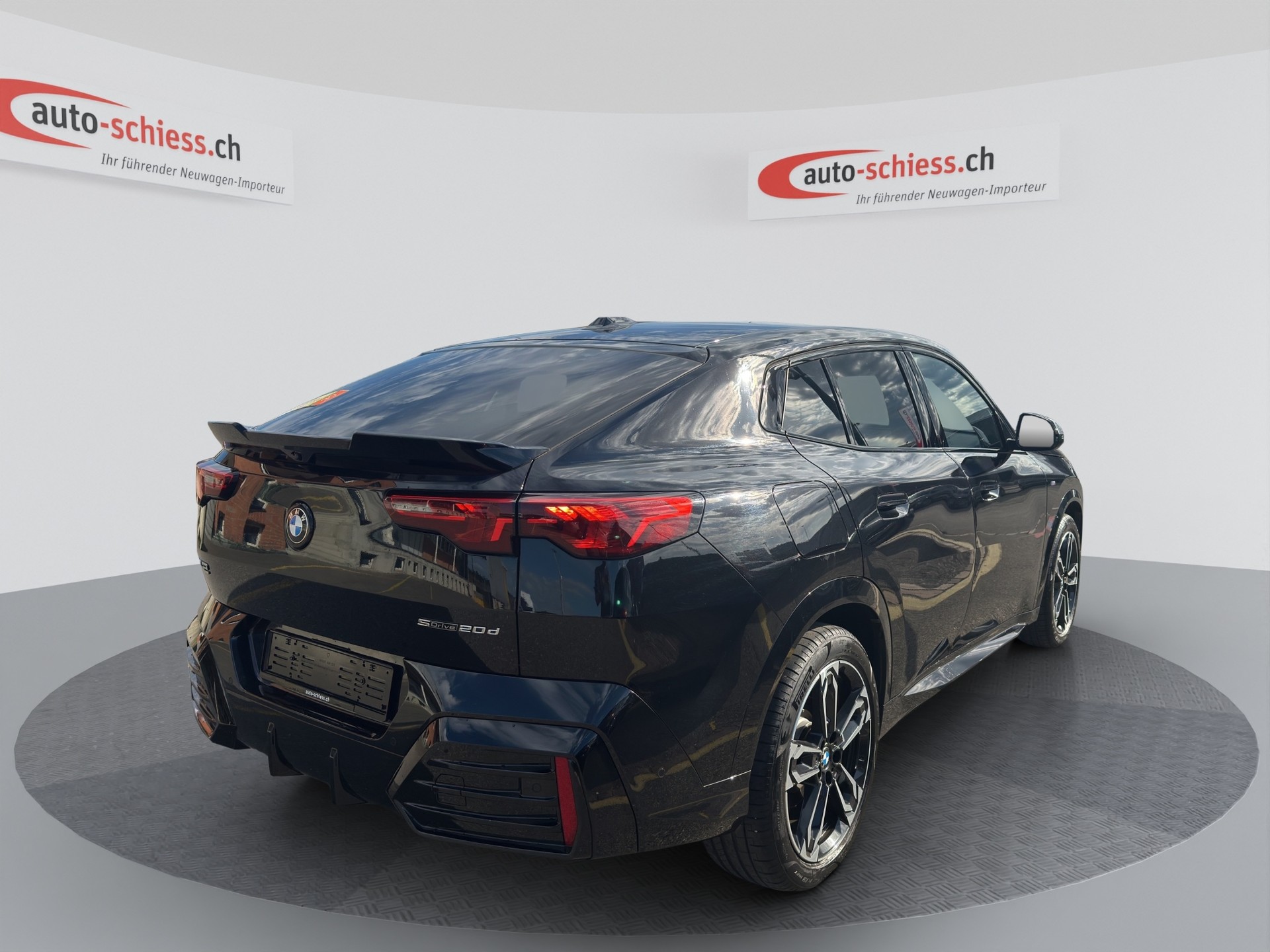 BMW X2 sDrive 20d M Sport Shadow Line-image-5