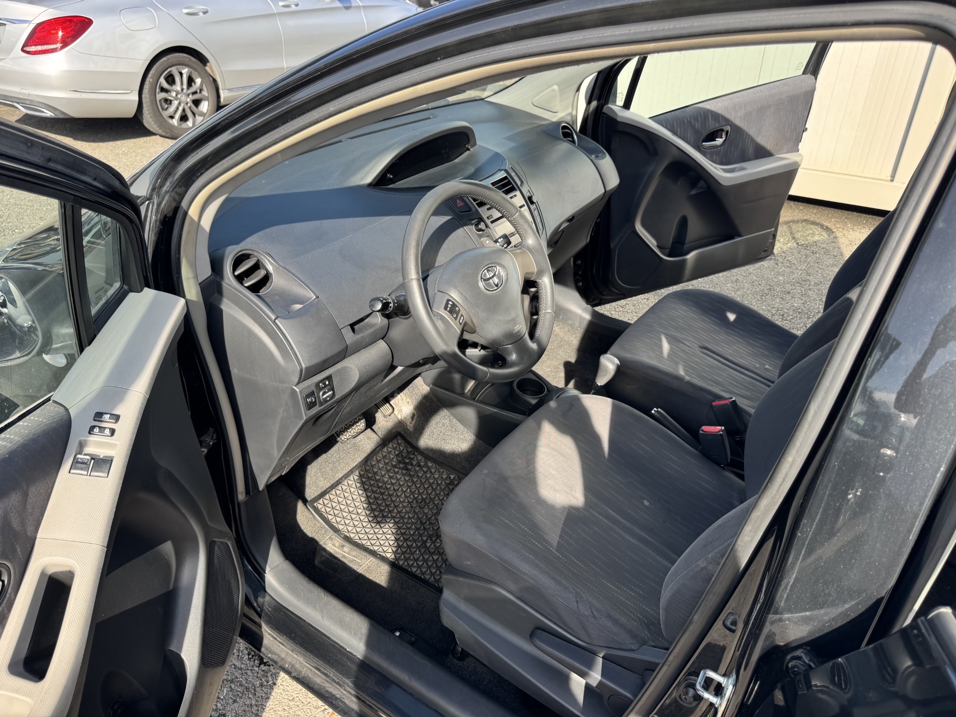 TOYOTA Yaris 1.33 Linea Luna Multimode-image-7