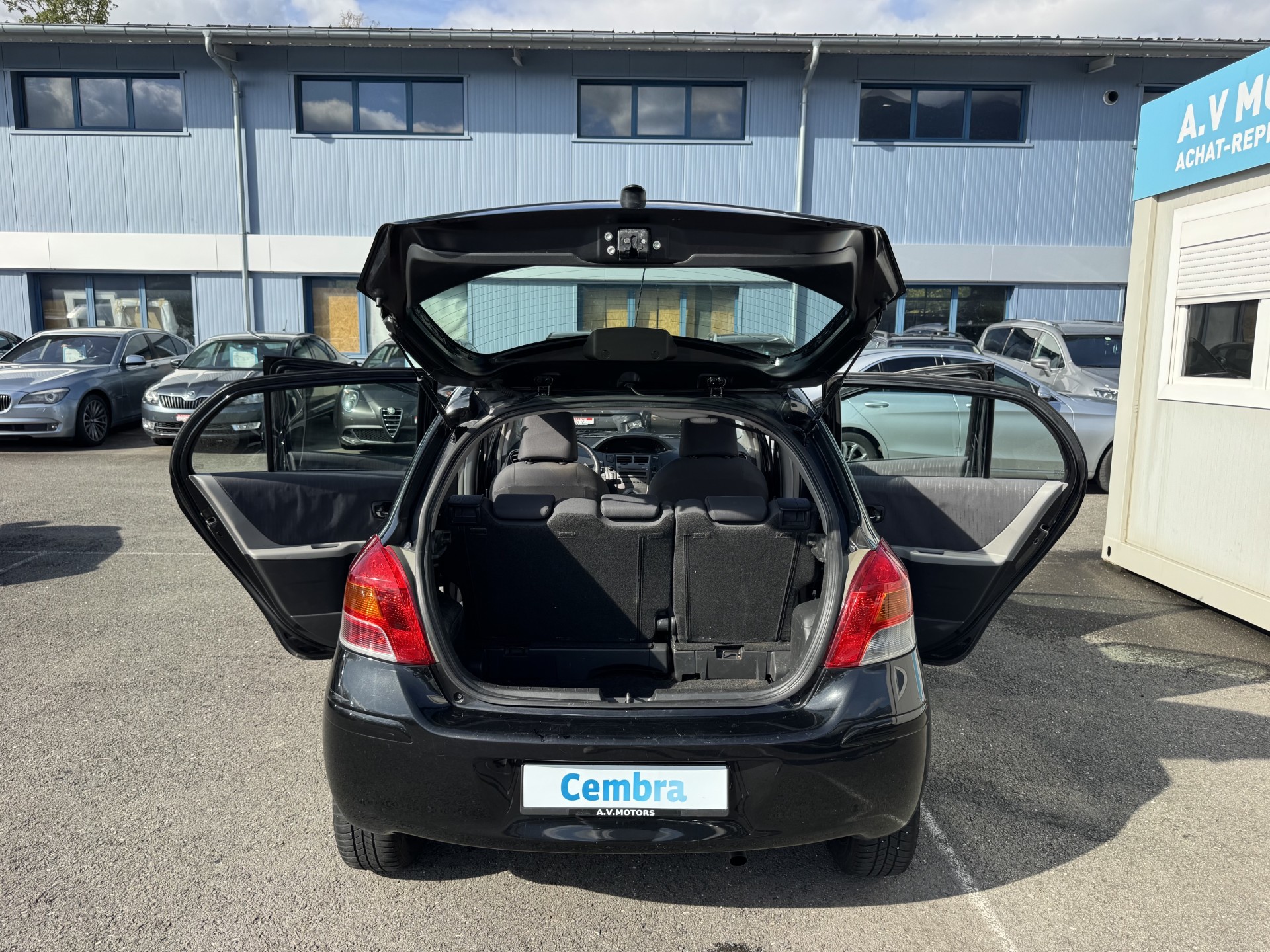 TOYOTA Yaris 1.33 Linea Luna Multimode-image-6
