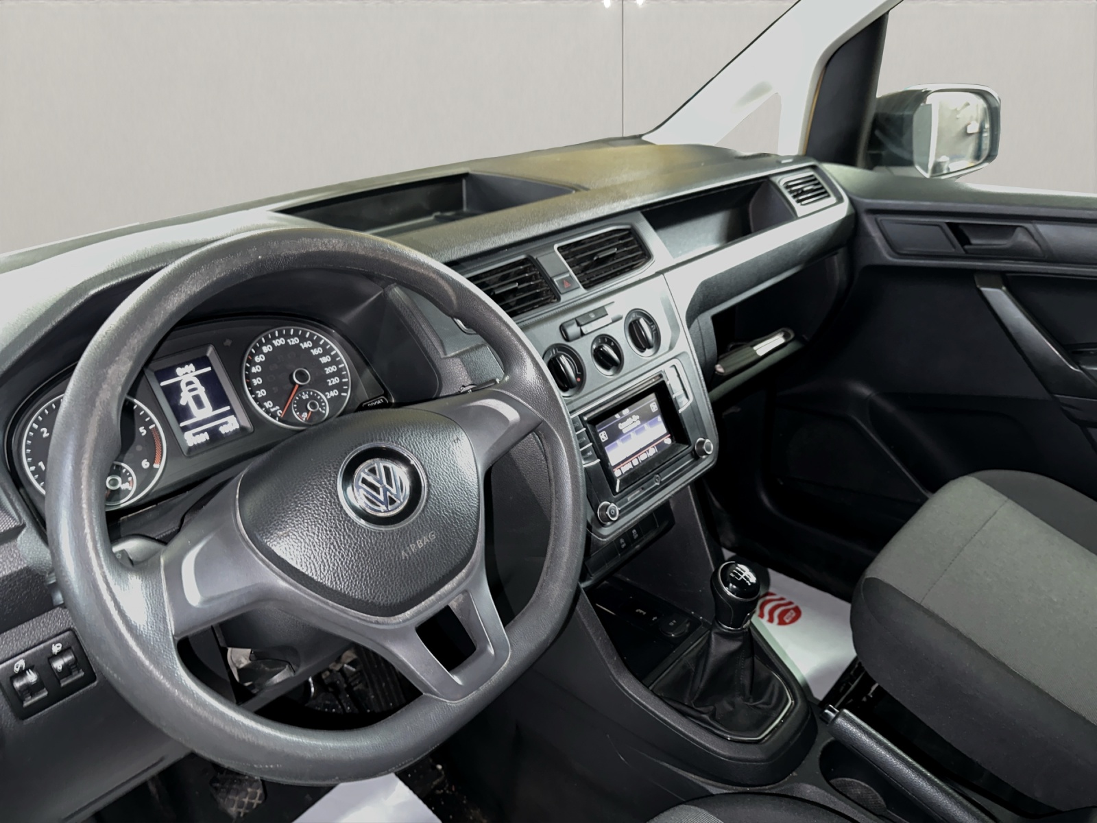 VW Caddy 2.0TDI 4Motion BMT ( 122PS )-image-14