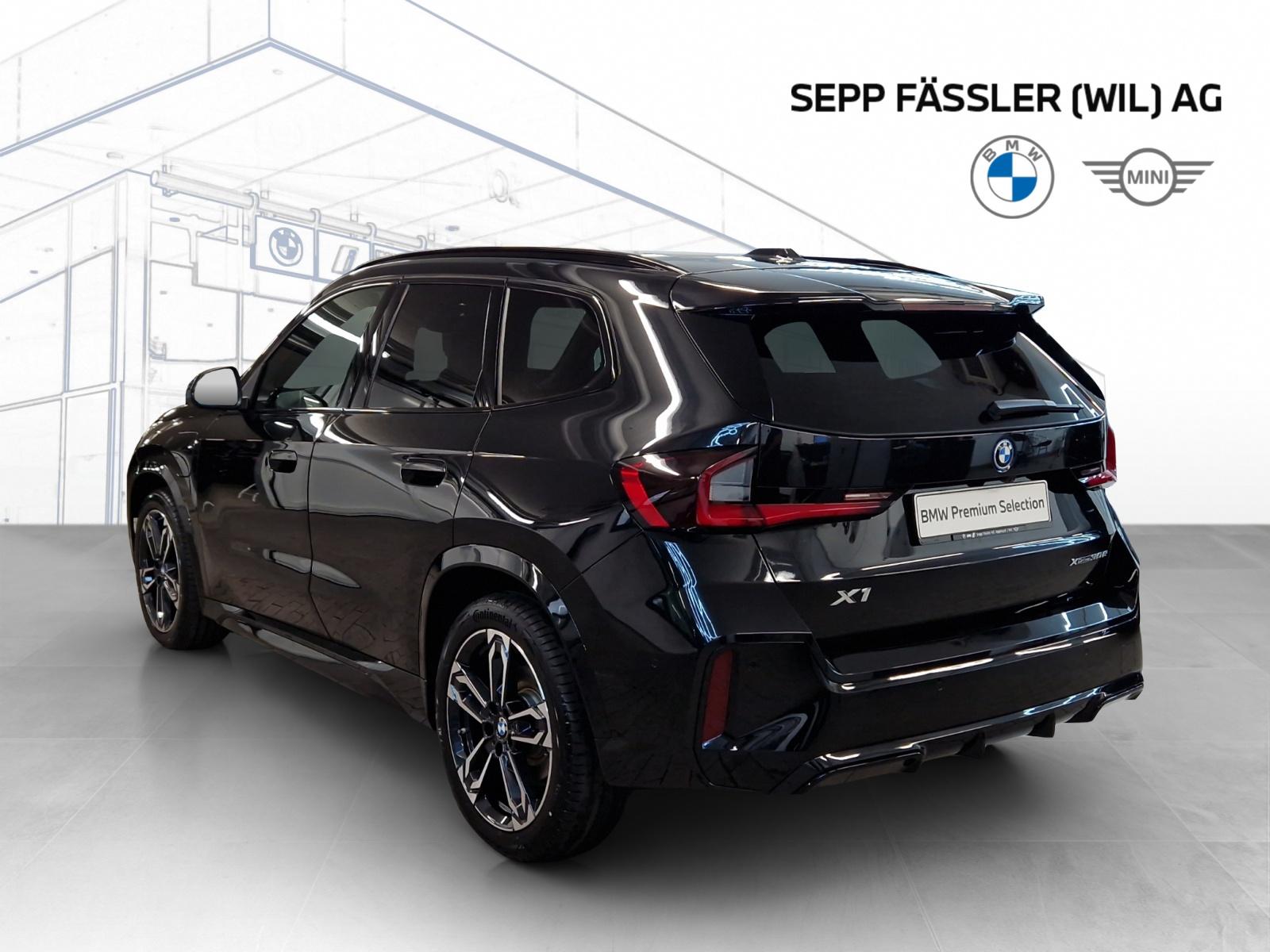 BMW X1 xDrive30e M Sport-showroom-element-3