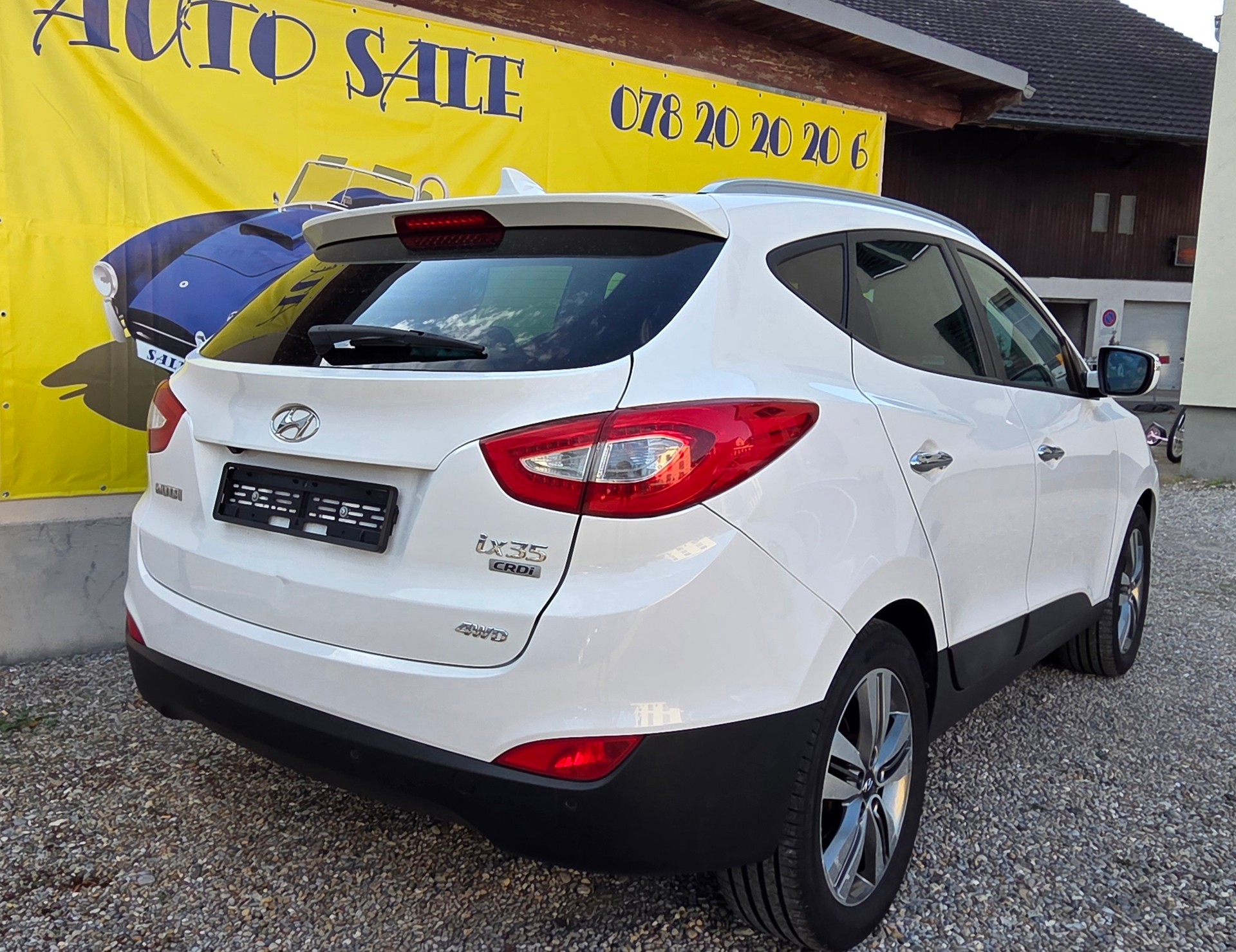 HYUNDAI iX 35 2.0 CRDi Premium 4WD-image-4