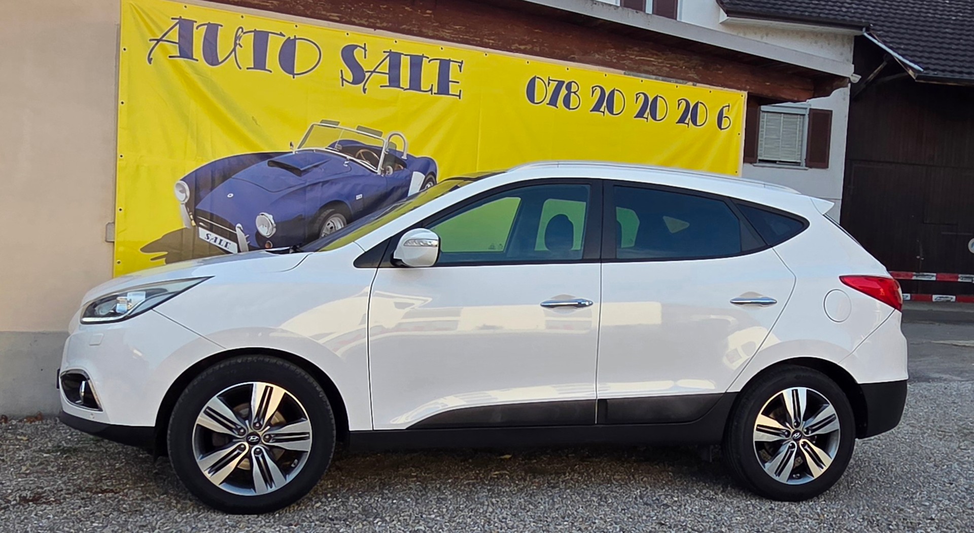 HYUNDAI iX 35 2.0 CRDi Premium 4WD-image-1