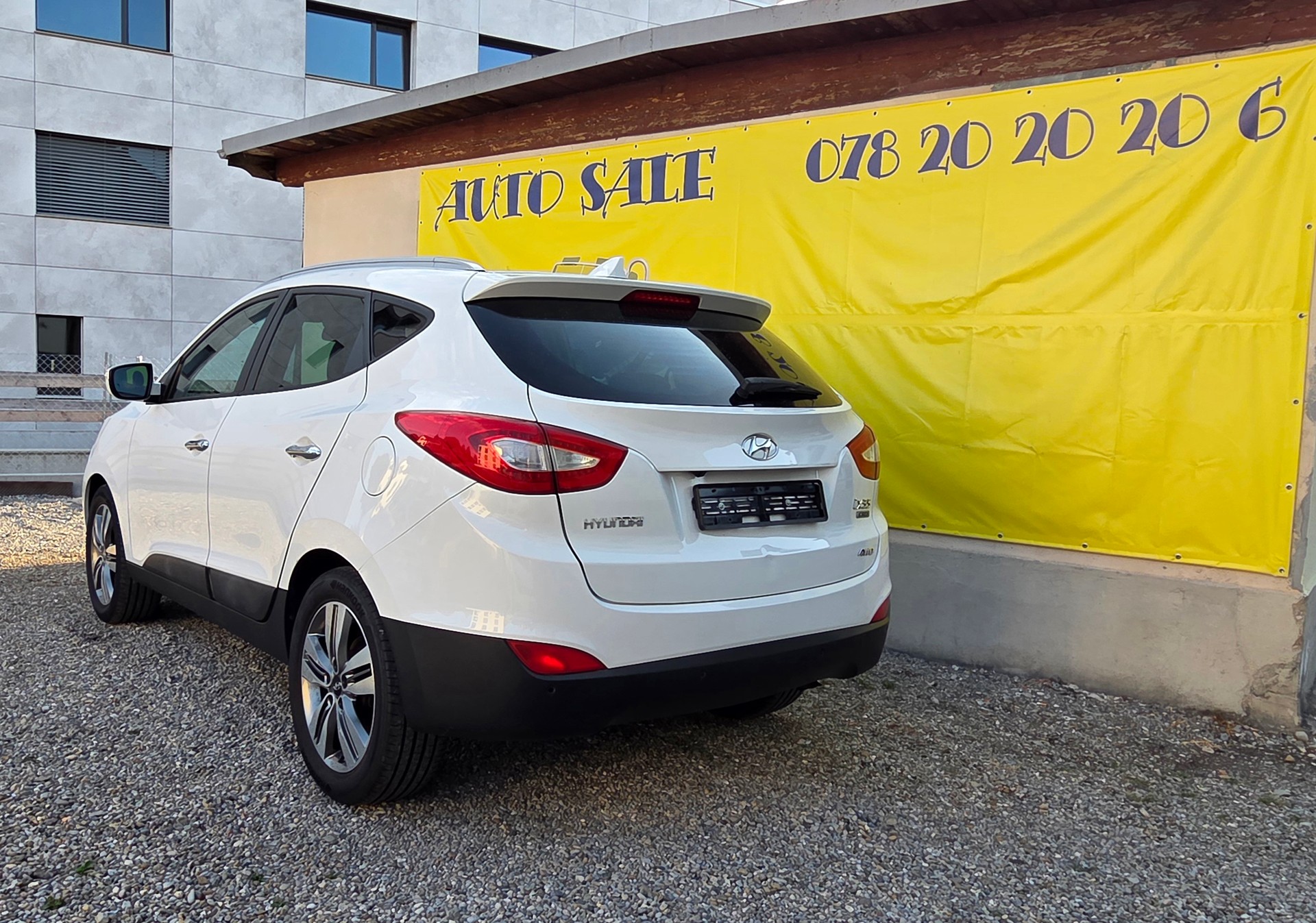 HYUNDAI iX 35 2.0 CRDi Premium 4WD-image-5