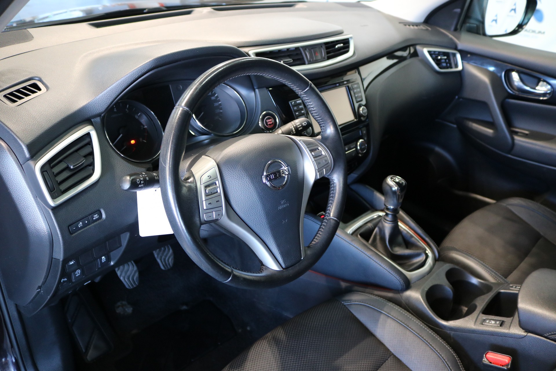 NISSAN Qashqai 1.6 DIG-T tekna-image-37