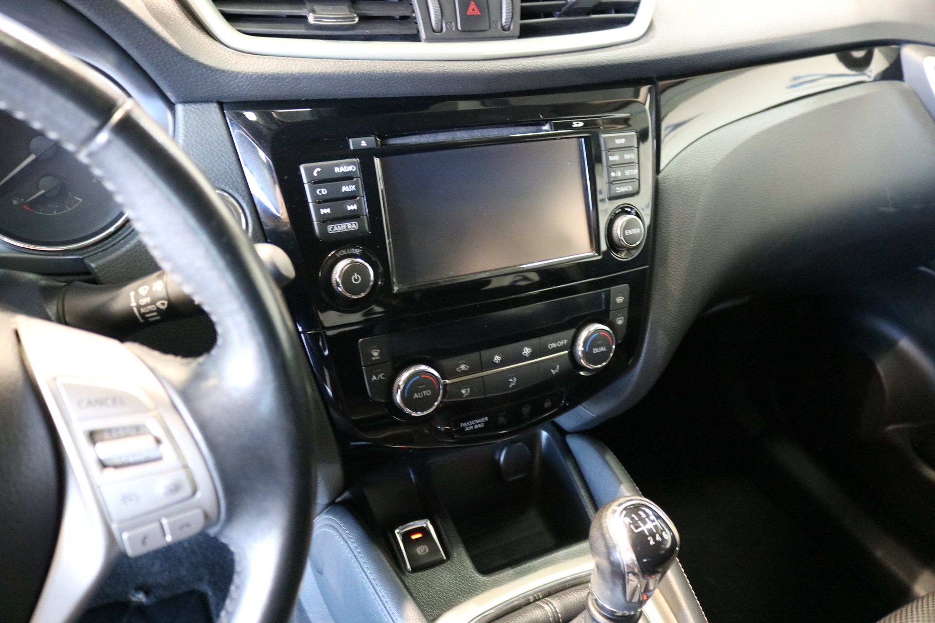 NISSAN Qashqai 1.6 DIG-T tekna-image-39