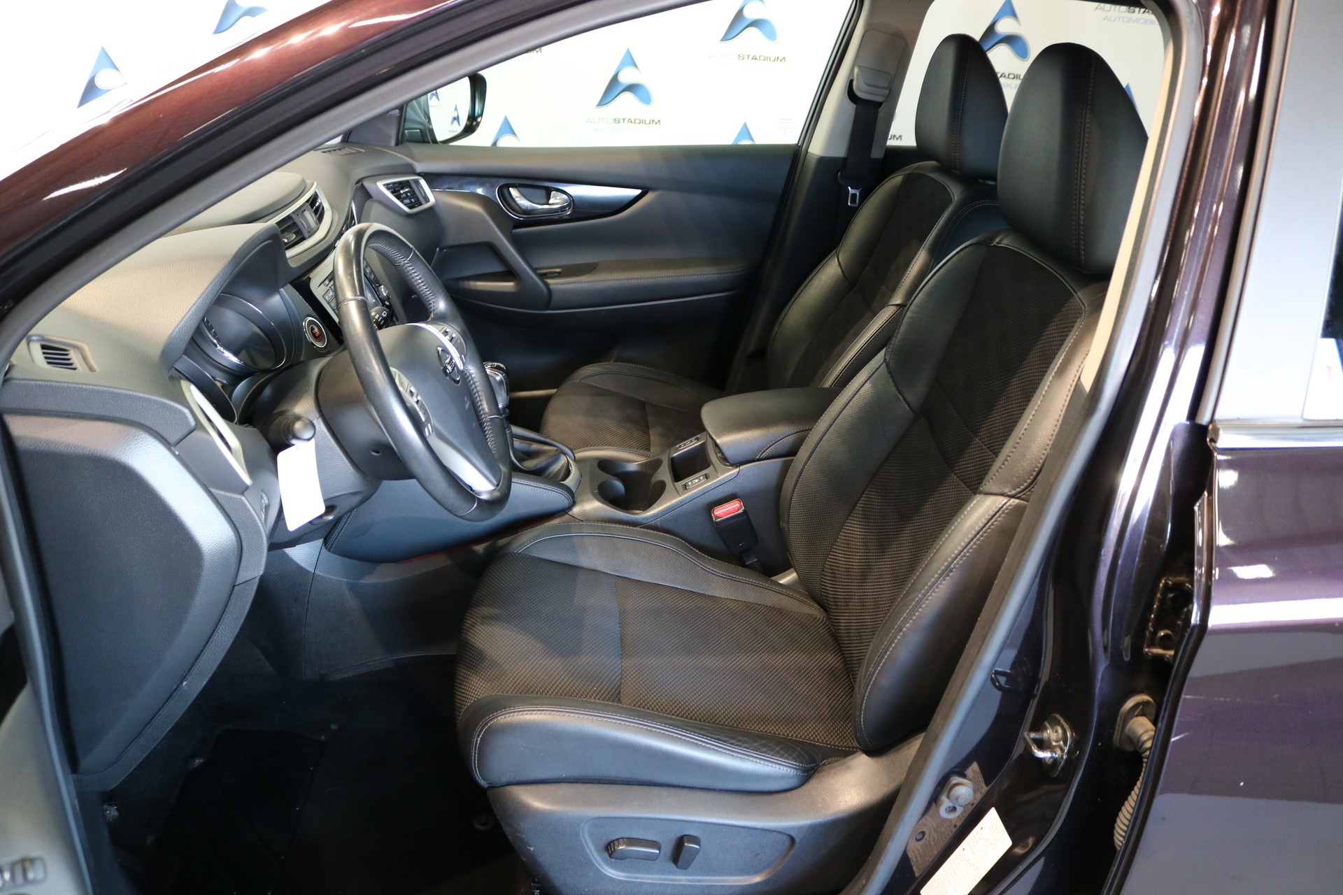 NISSAN Qashqai 1.6 DIG-T tekna-image-35
