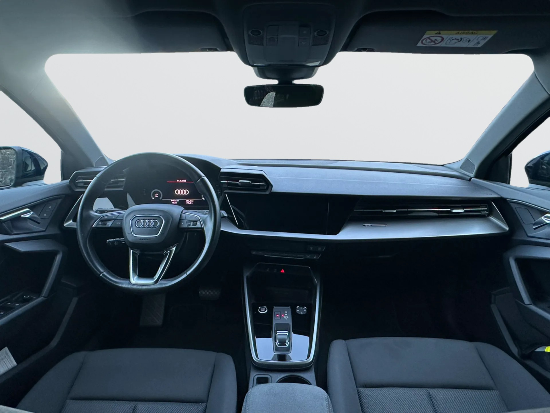 AUDI A3 Sportback 35 TFSI Attraction S-tronic-image-10