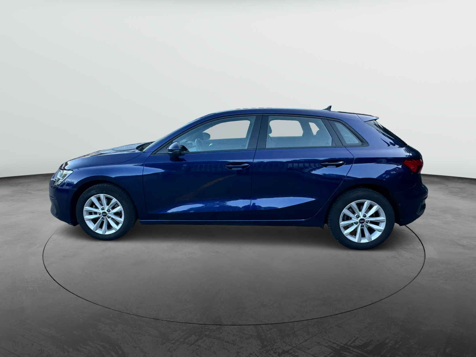 AUDI A3 Sportback 35 TFSI Attraction S-tronic-image-1