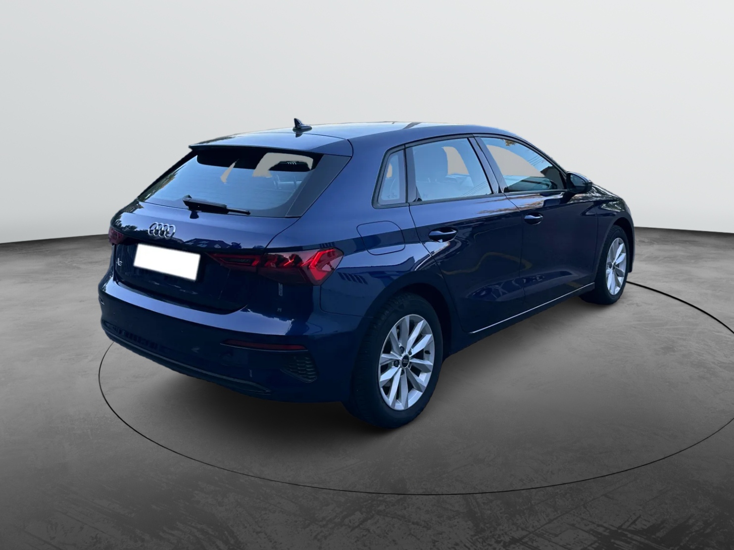AUDI A3 Sportback 35 TFSI Attraction S-tronic-image-4