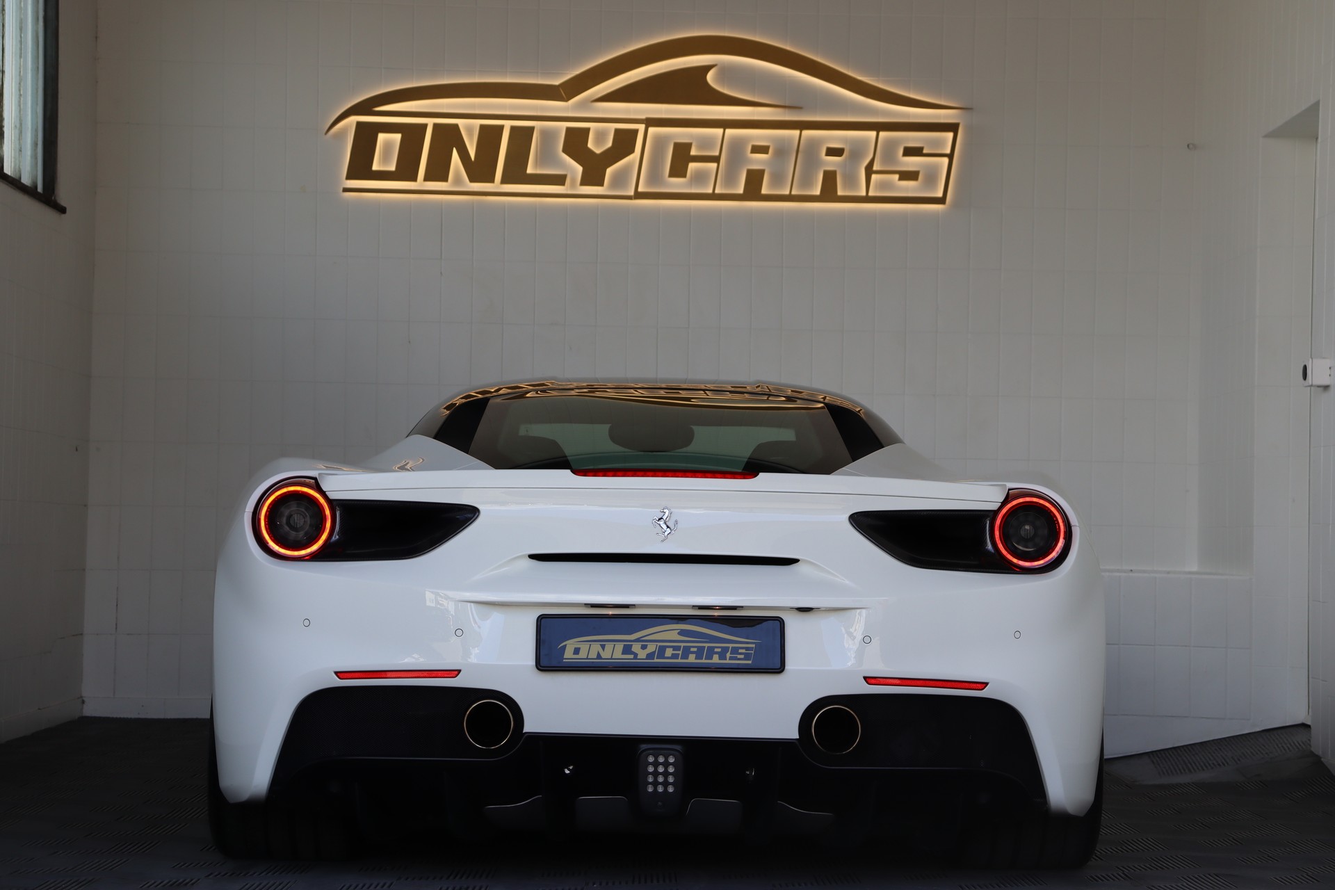 FERRARI 488 GTB 3.9 V8-image-9