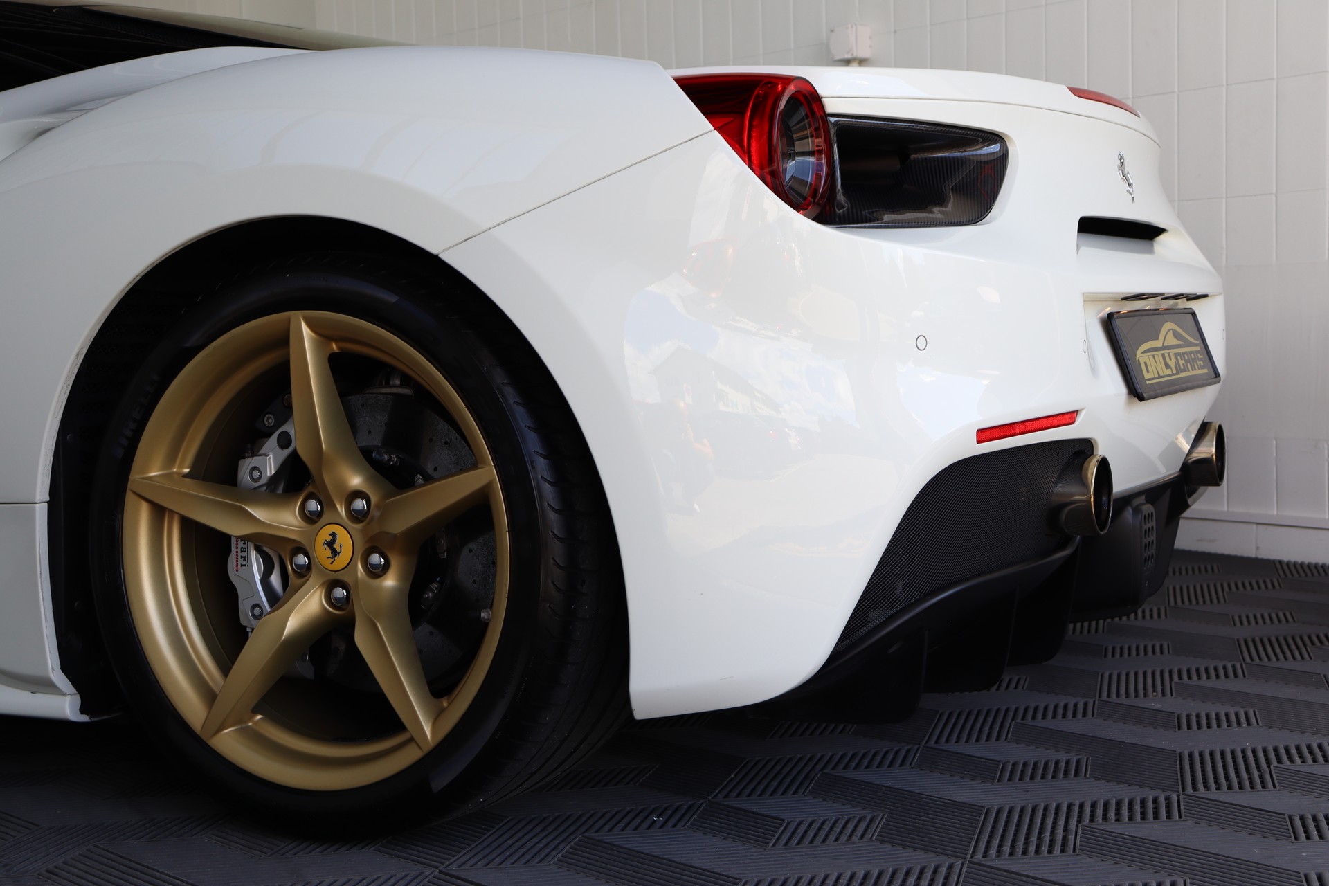 FERRARI 488 GTB 3.9 V8-image-7