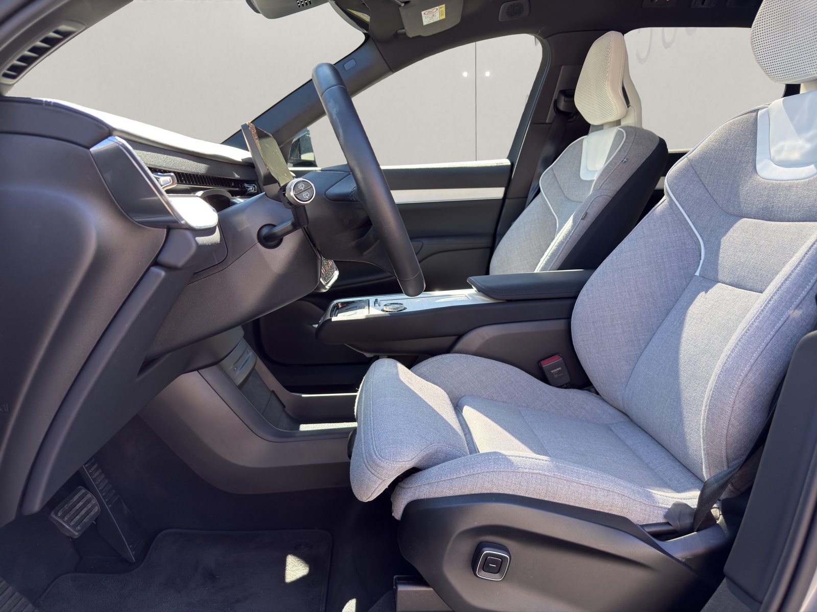 VOLVO EX90 Twin Performance Ultra AWD-image-10