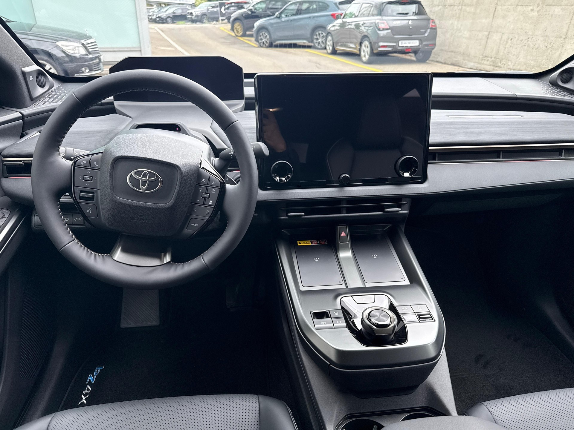TOYOTA bZ4X Touring Premium AWD-image-8