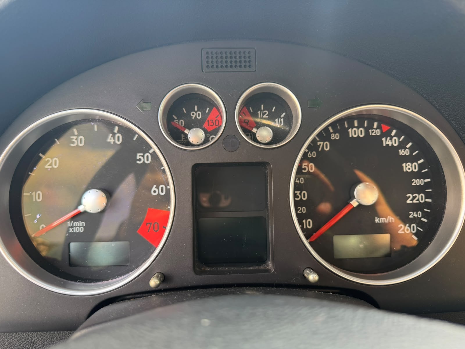 AUDI TT Roadster 1.8 T-image-12