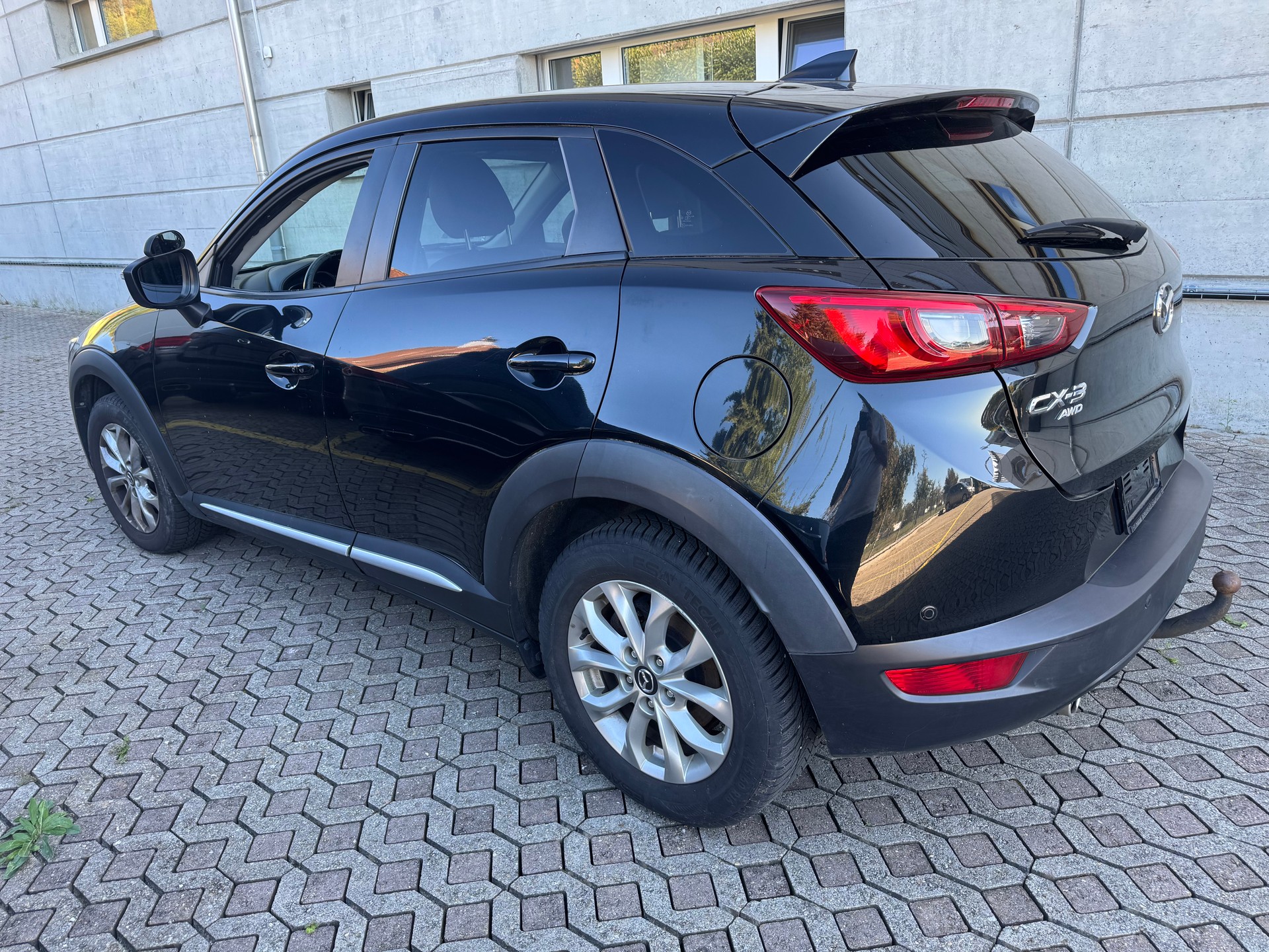 MAZDA CX-3 1.5 D Revolution AWD-image-4