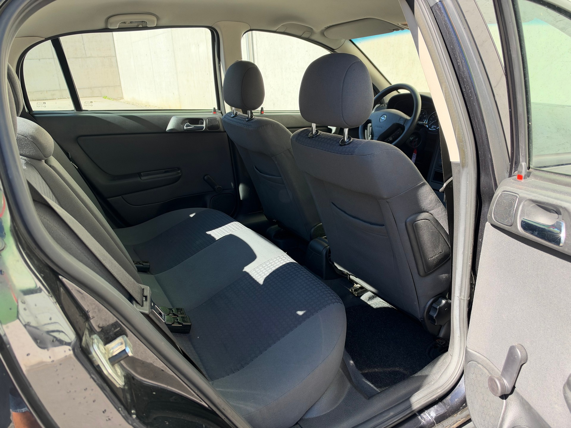 OPEL Astra 1.8i 16V Elegance-image-13