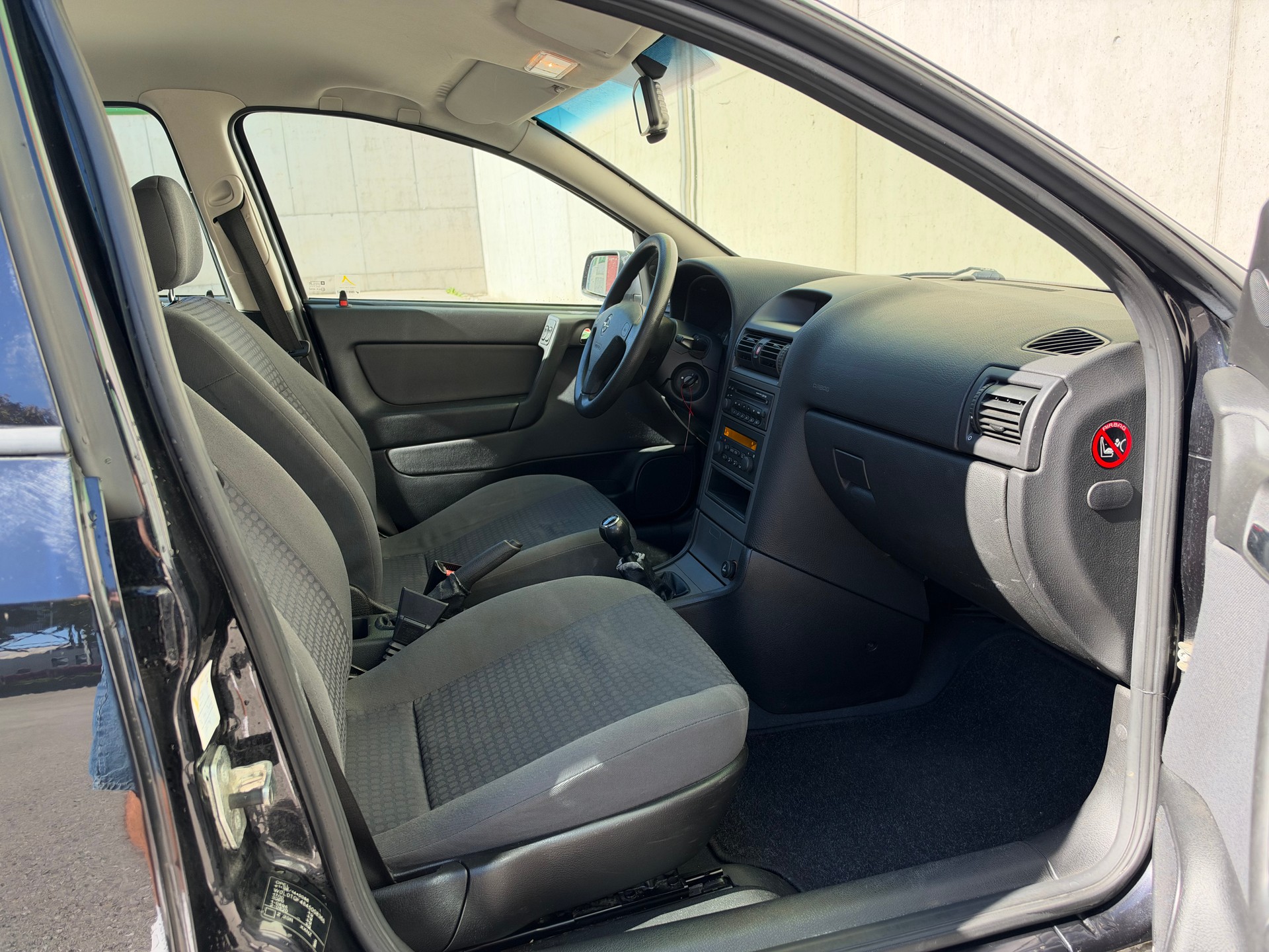 OPEL Astra 1.8i 16V Elegance-image-11