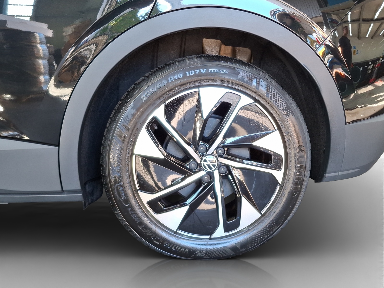 VW ID.4 Pro Performance 77 kWh 75 Edition-image-15