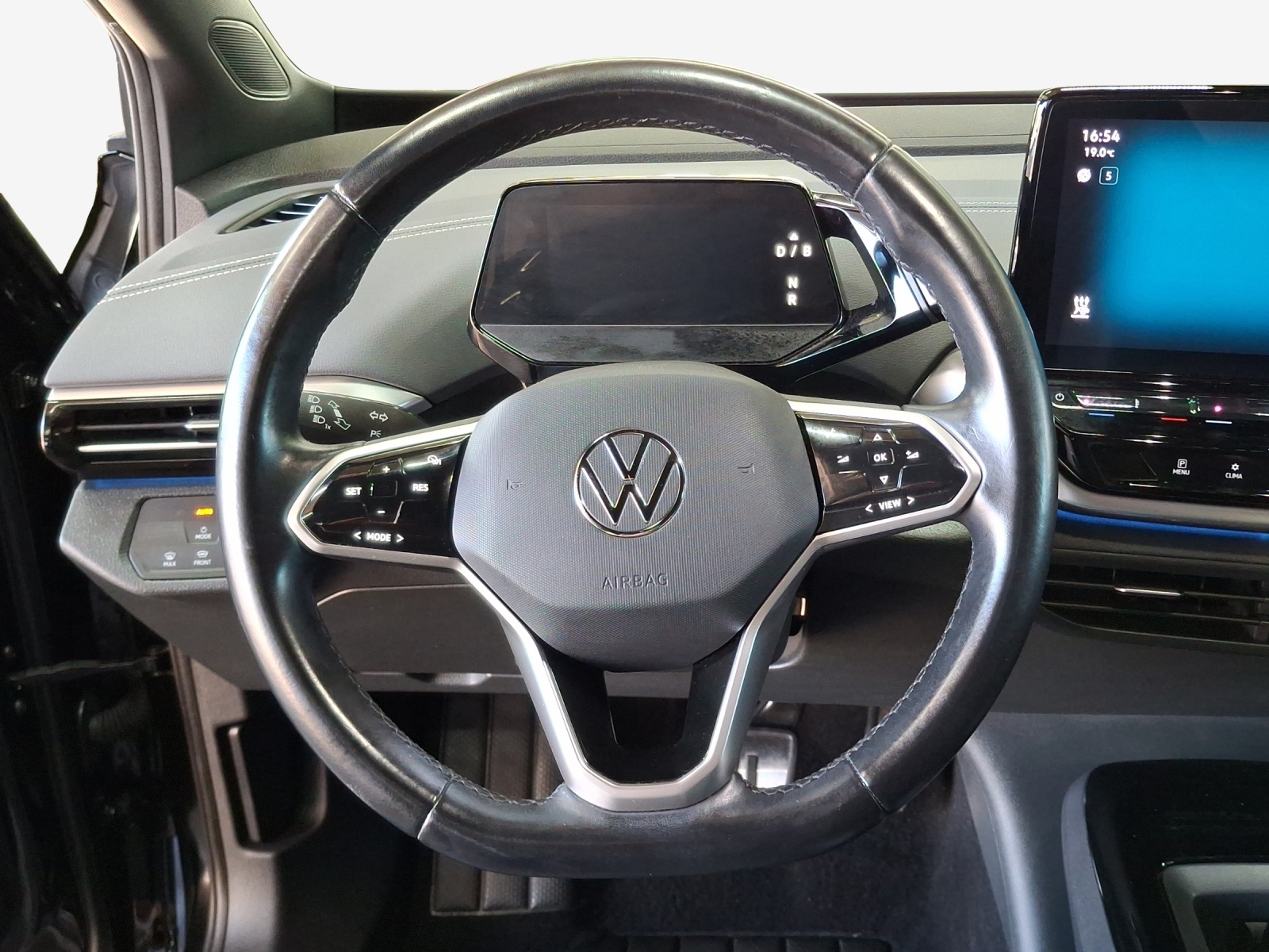 VW ID.4 Pro Performance 77 kWh 75 Edition-image-9