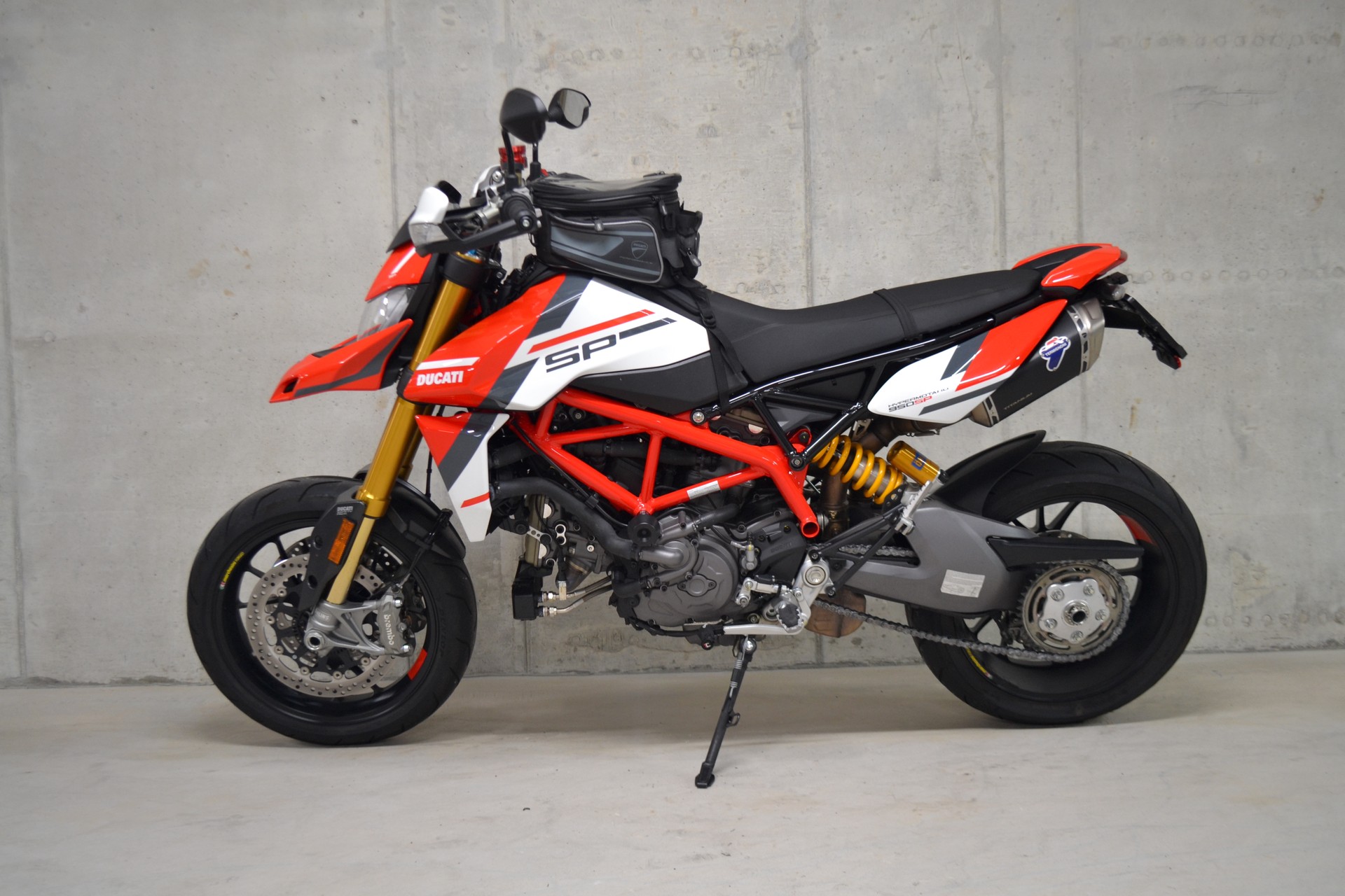 DUCATI Hypermotard 950 SP-showroom-element-1