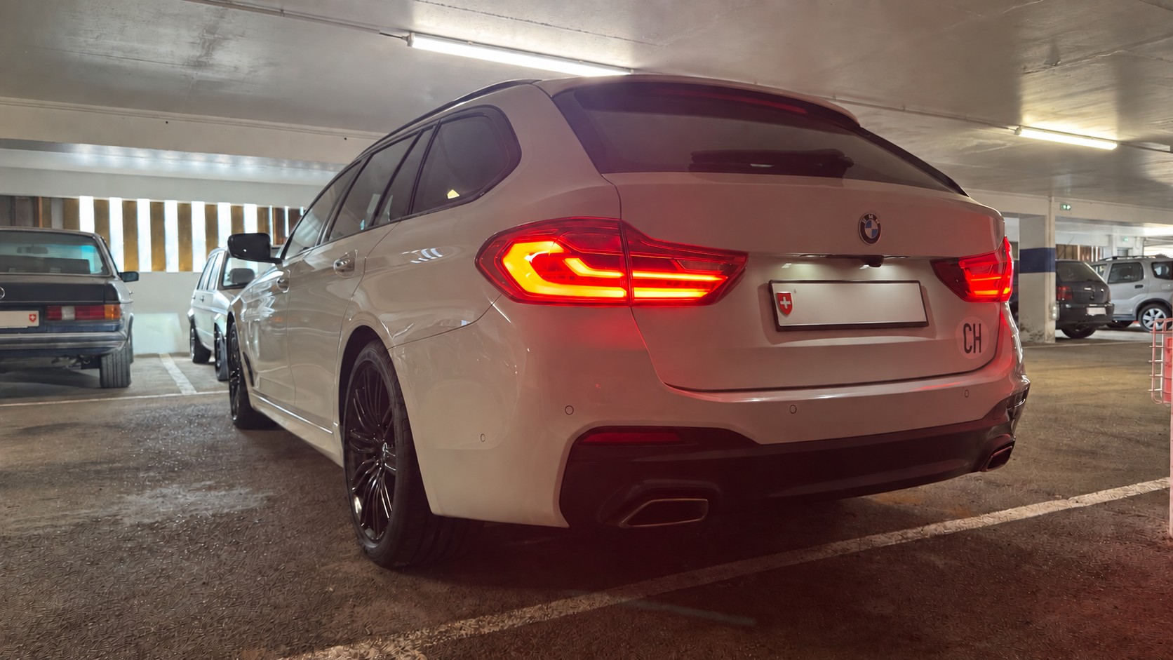 BMW 520d xDrive paddles-image-3