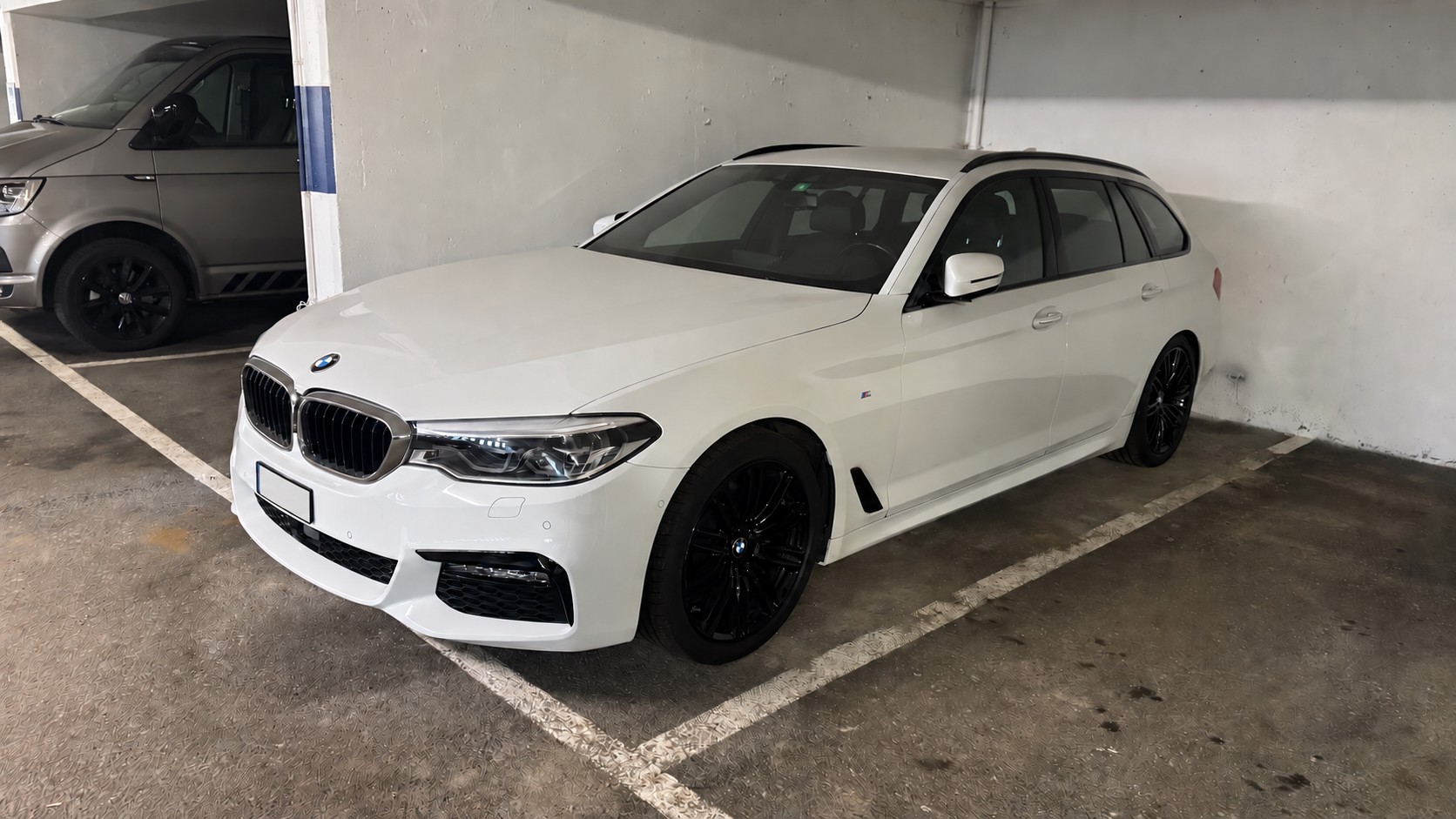 BMW 520d xDrive paddles-image-1