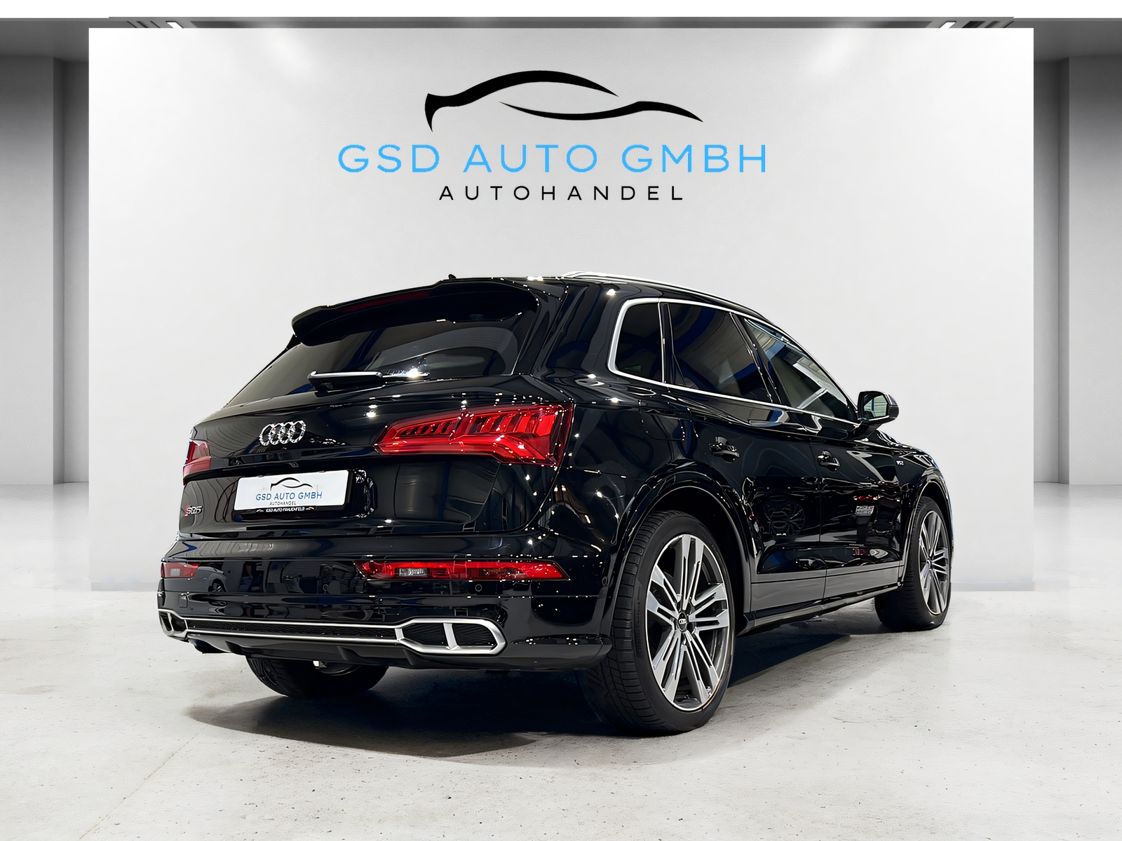 AUDI SQ5 3.0 TFSI qu**Matrix,Panodach,CH Auslieferung,Frisch ab MFK**-image-4